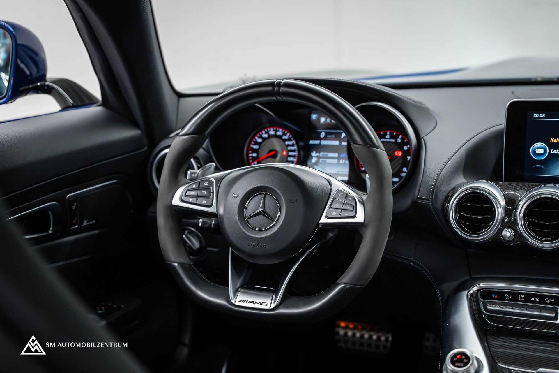 MERCEDES-BENZ AMG GT S Coupé / CH / Burmester / Panorama / Rückfahrkamera-image-13