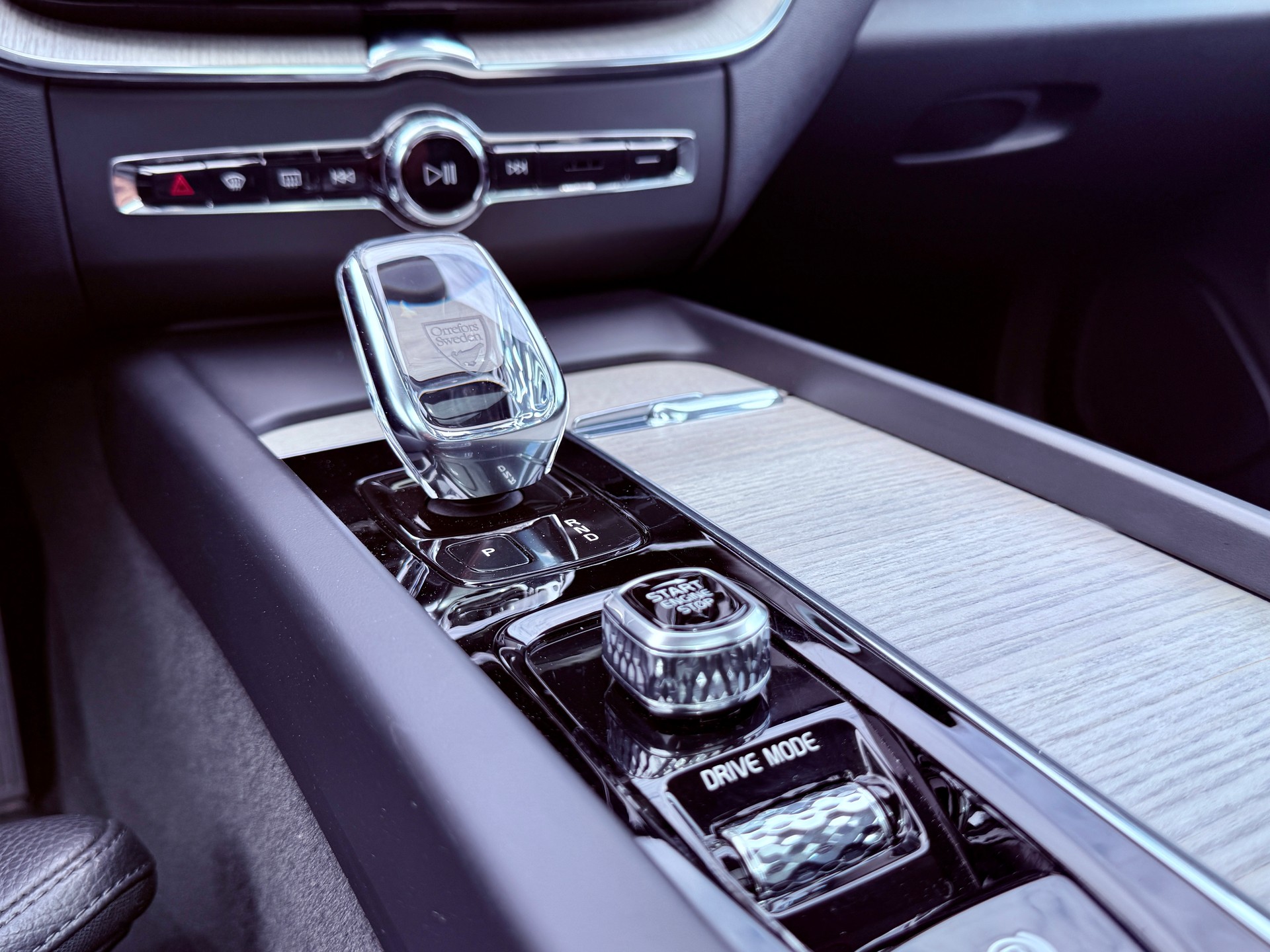 VOLVO XC60 B4 Diesel Mild Hybrid AWD Inscription Geartronic-image-20