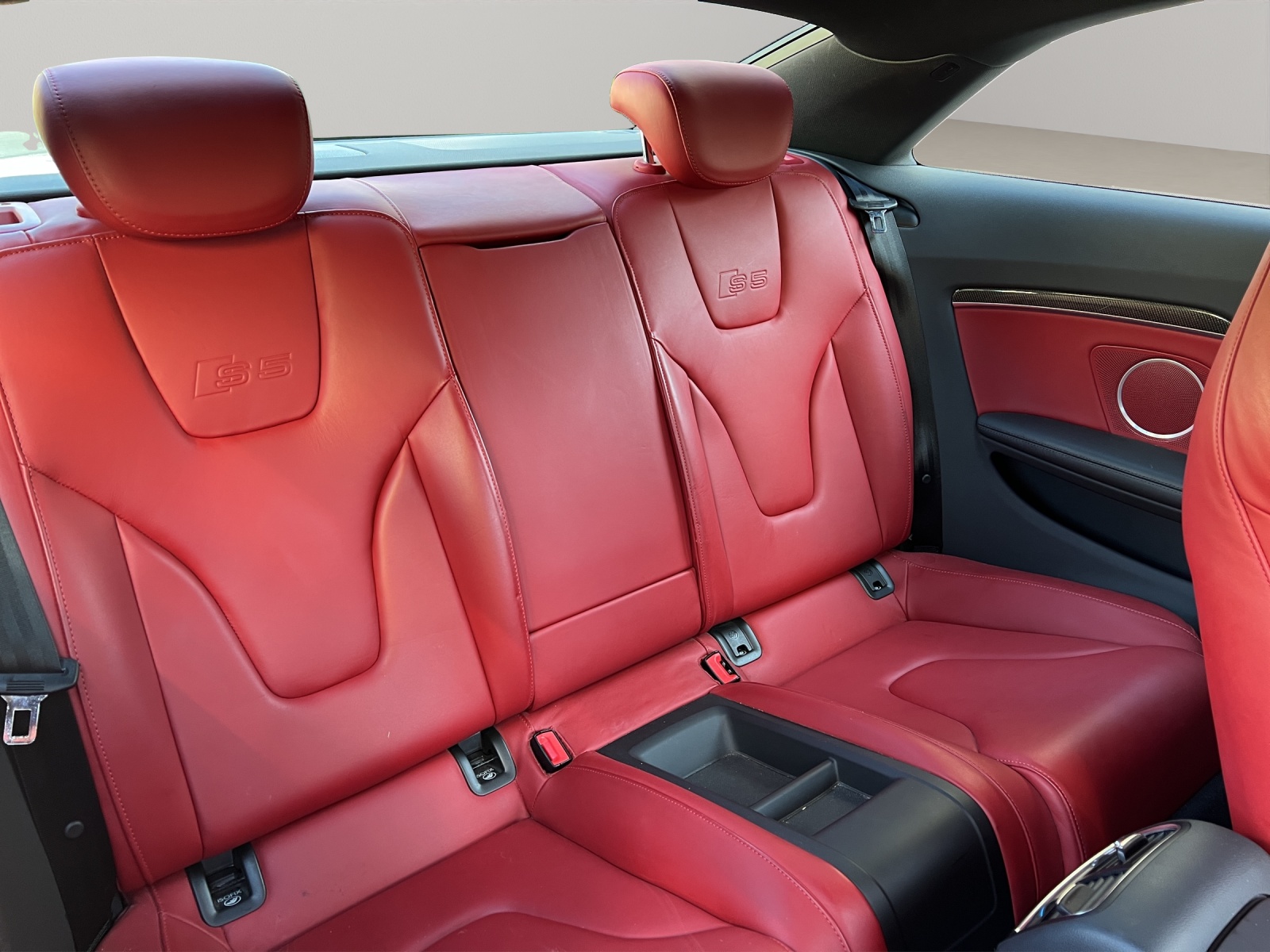AUDI 4.2 V8 FSI quattro T-Tronic-image-11
