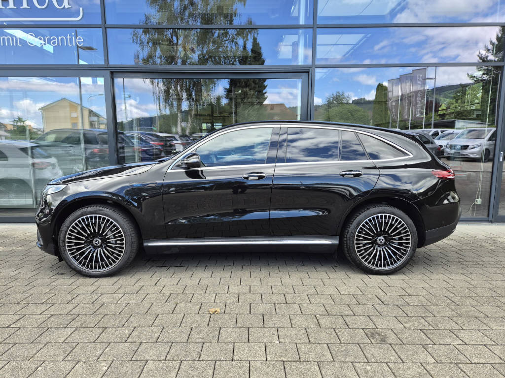 MERCEDES-BENZ EQC 400 4Matic AMG Line-showroom-element-1