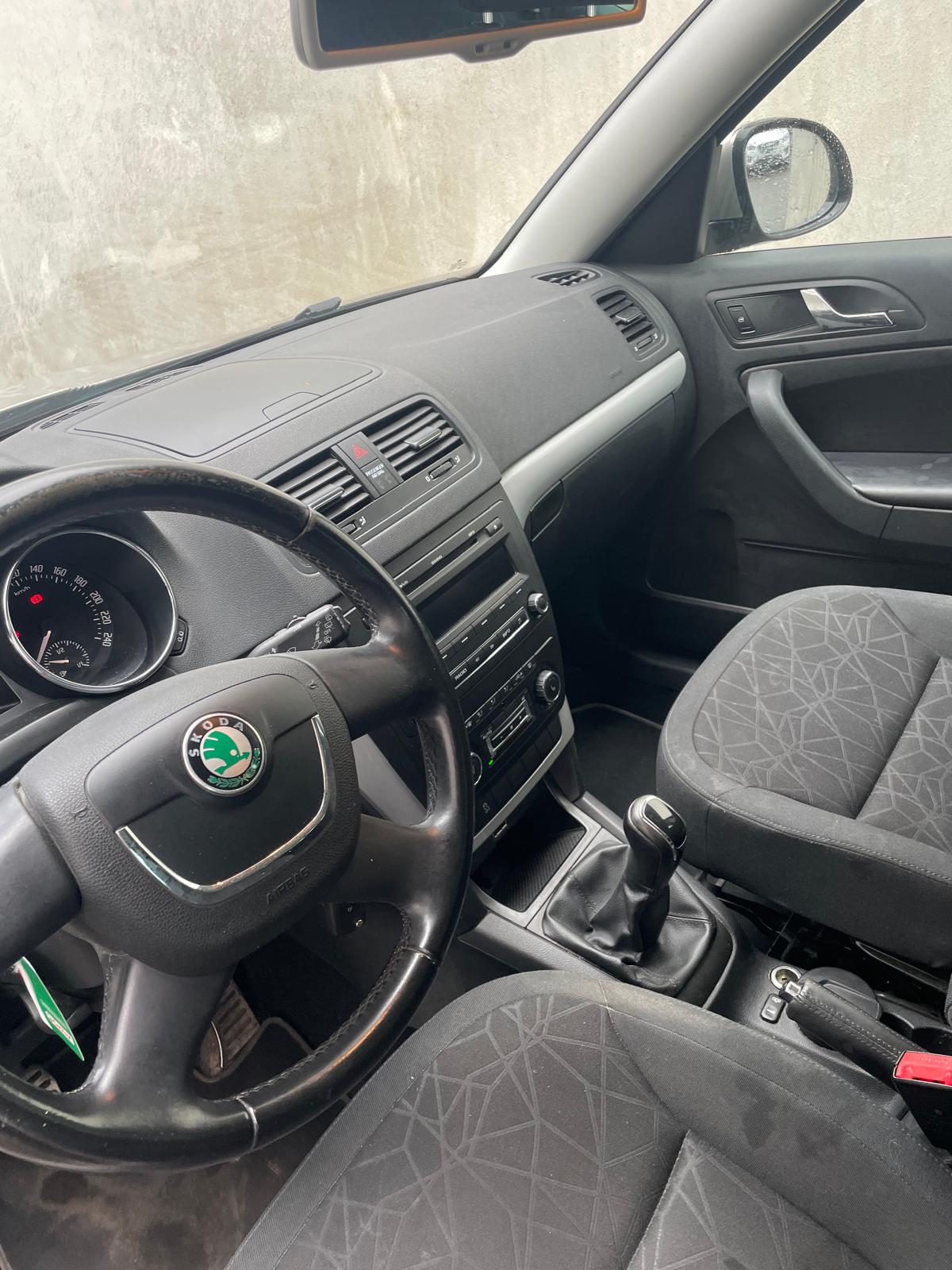 SKODA Yeti 1.4 TSI Ambition-image-5