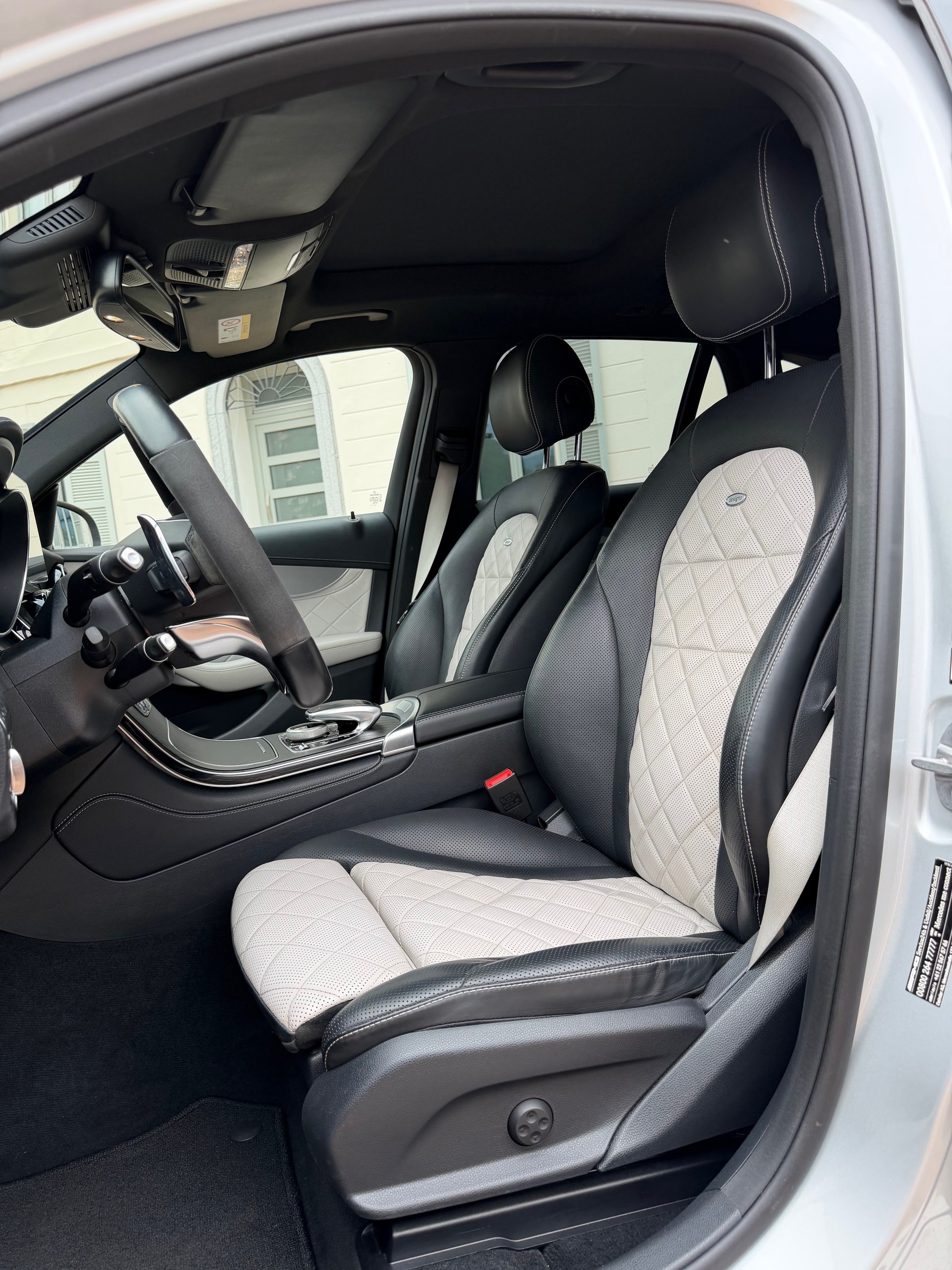 MERCEDES-BENZ GLC 43 AMG 4Matic 9G-Tronic-image-9