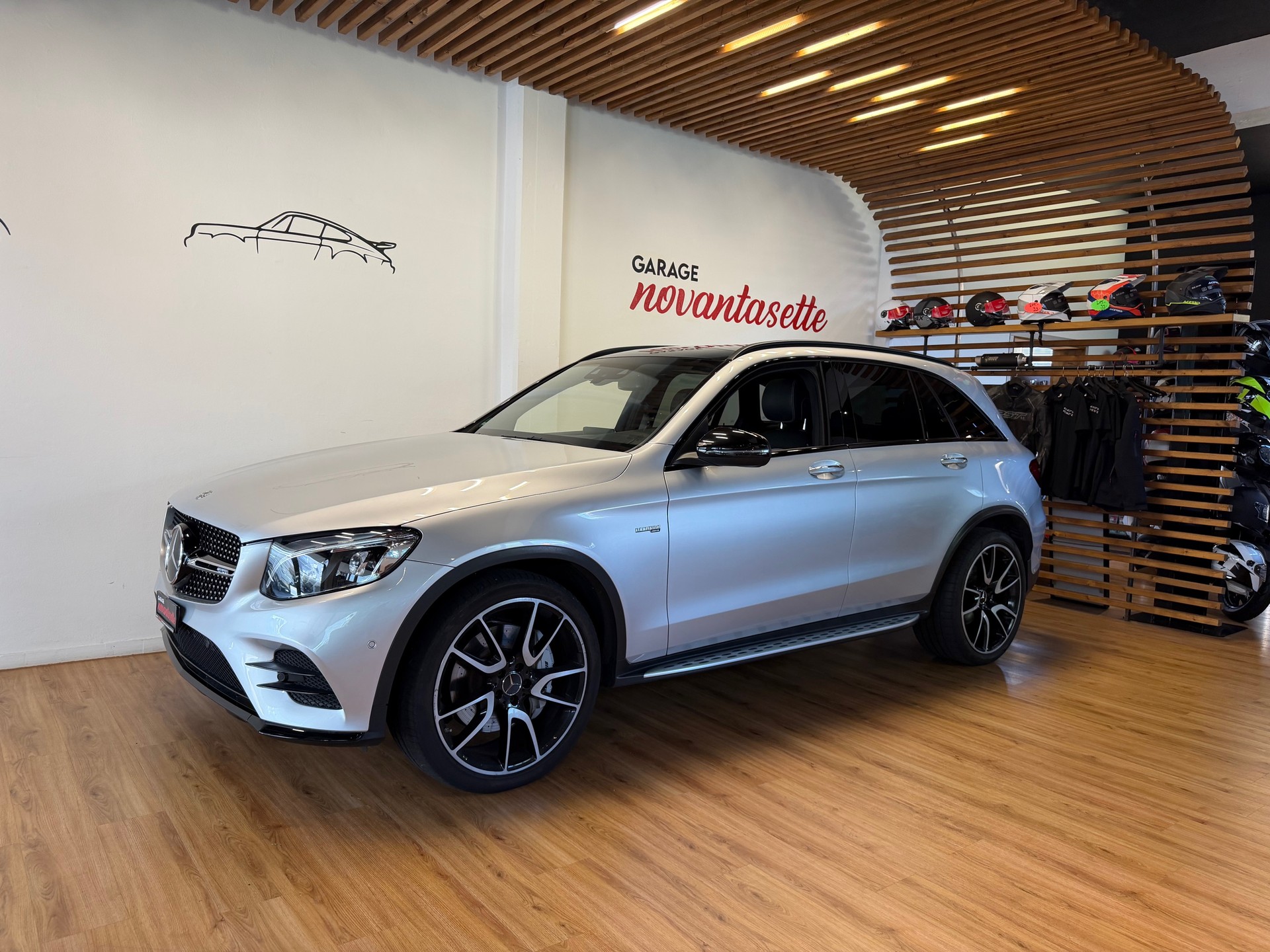 MERCEDES-BENZ GLC 43 AMG 4Matic 9G-Tronic-image-2
