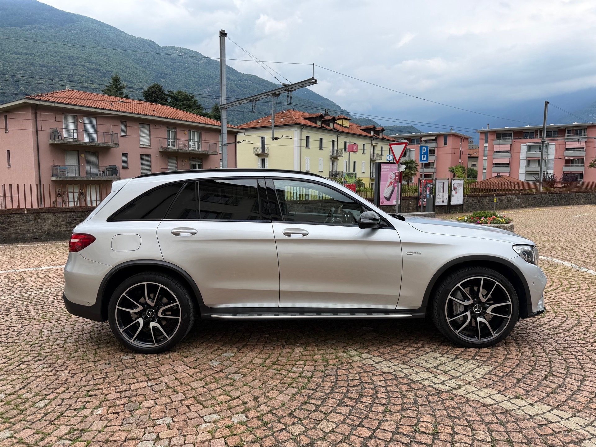 MERCEDES-BENZ GLC 43 AMG 4Matic 9G-Tronic-image-1