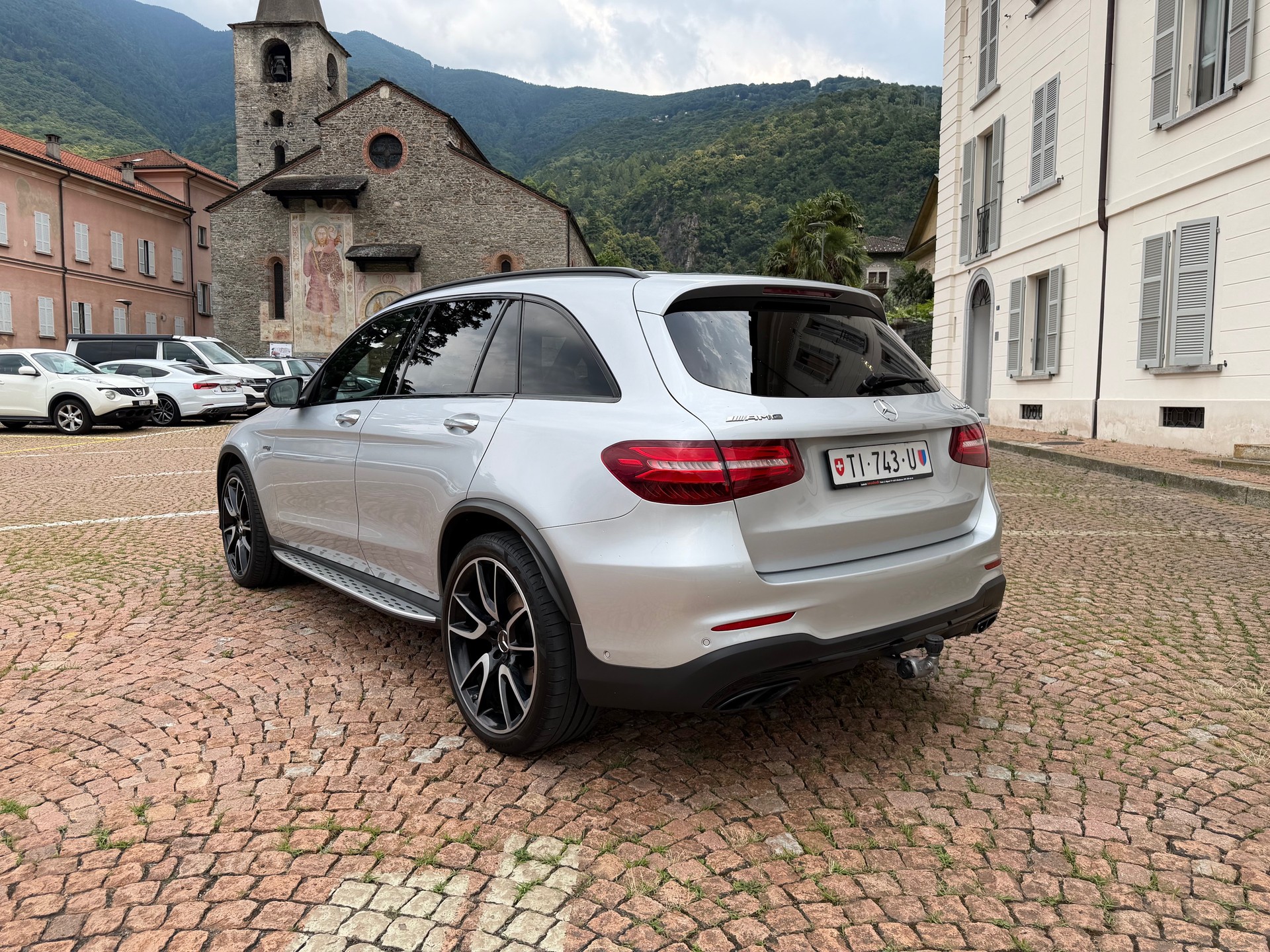 MERCEDES-BENZ GLC 43 AMG 4Matic 9G-Tronic-image-4