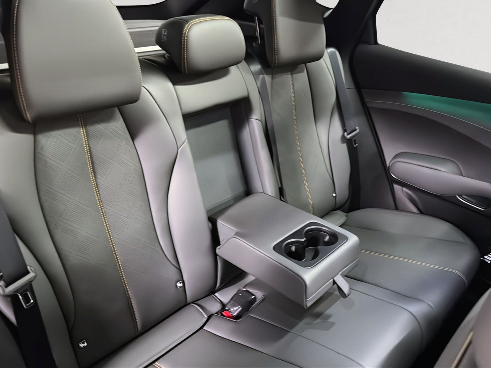 BYD Atto 3 EVO 74.8 kWh Excellence AWD-image-23