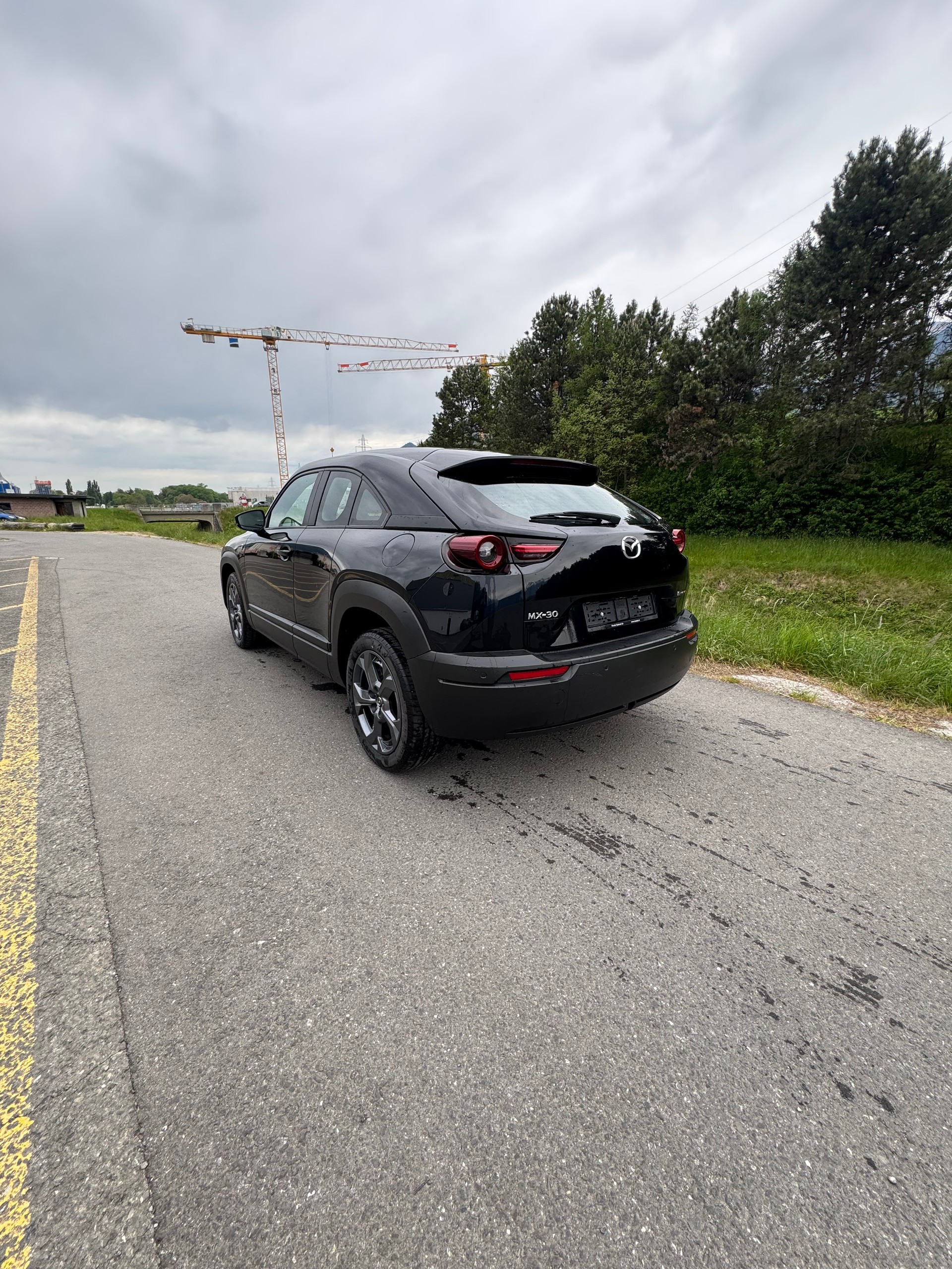 MAZDA MX-30 PHEV e-Skyactiv R-EV 170 Exclusive-Line-image-4