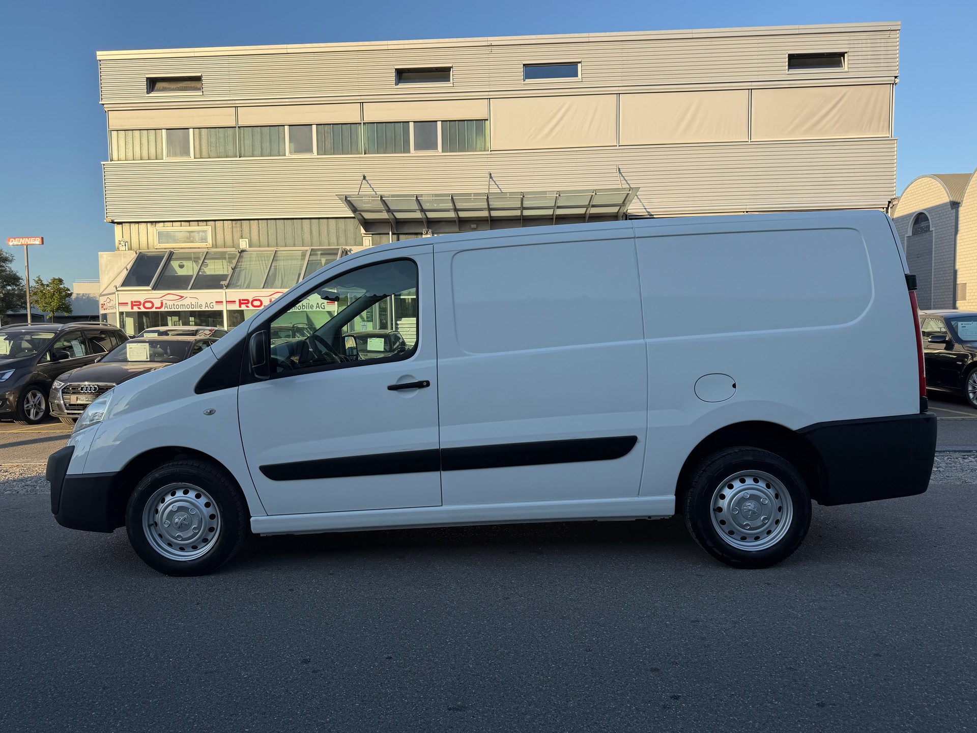 PEUGEOT Expert 2.0 HDi 229 L2H1-image-0