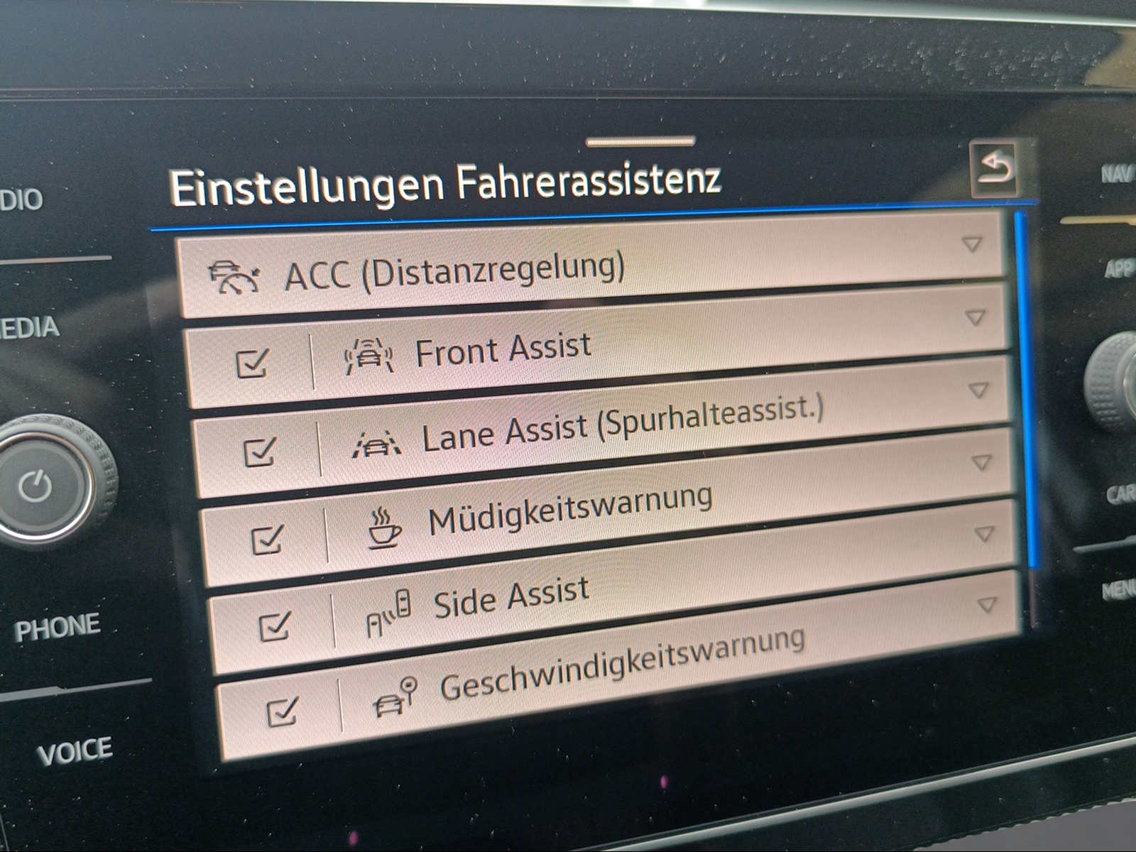 VW T-Cross 1.0 TSI EVO Life DSG-image-14