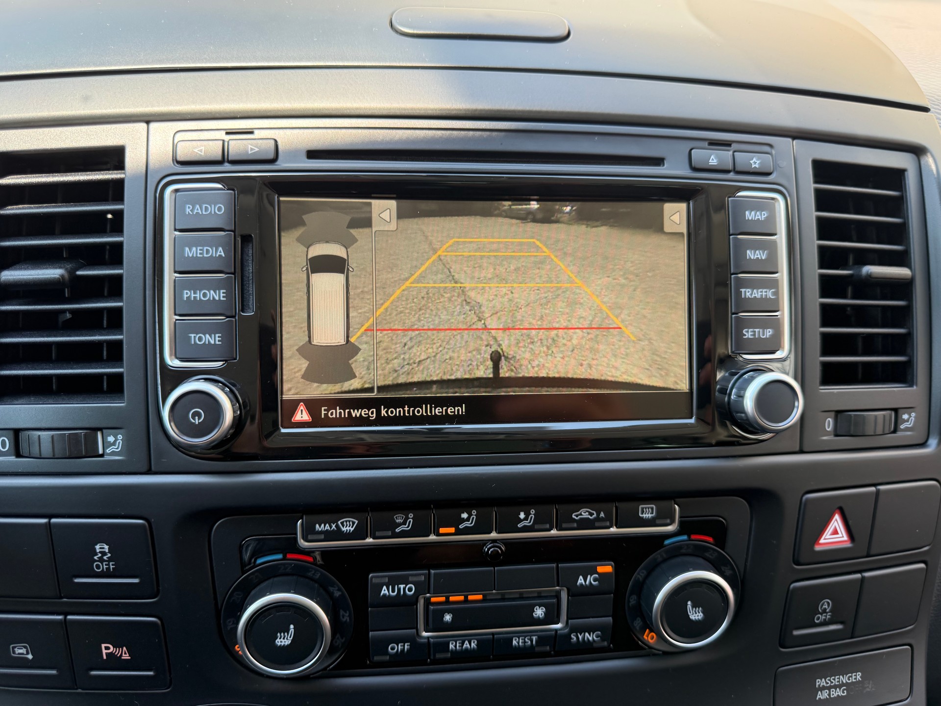 VW T5 Multivan 2.0 Bi-TDI CR HL Last Ed. 4Motion DSG-image-12