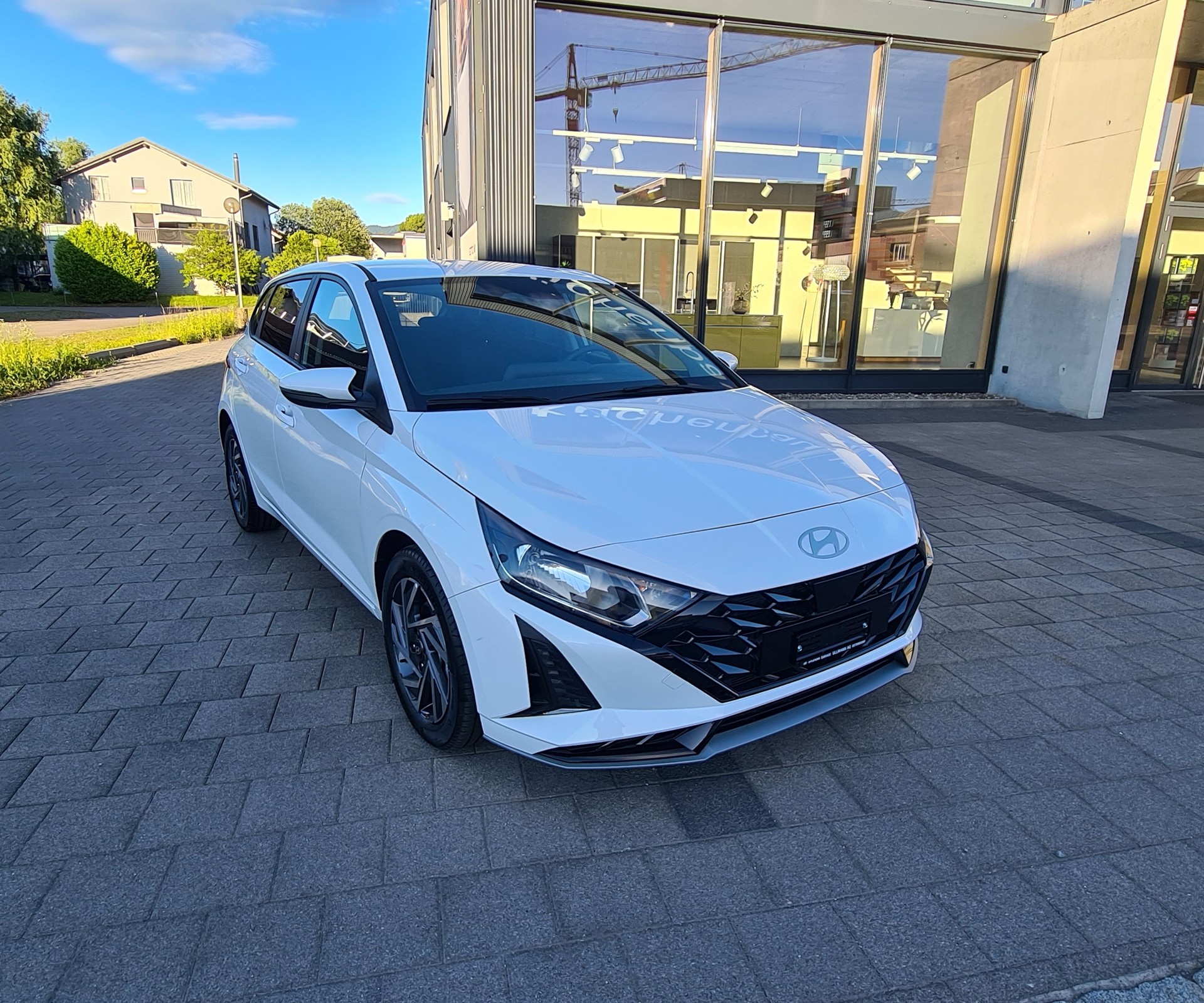 HYUNDAI i20 1.0 T-GDi Amplia DCT-image-2