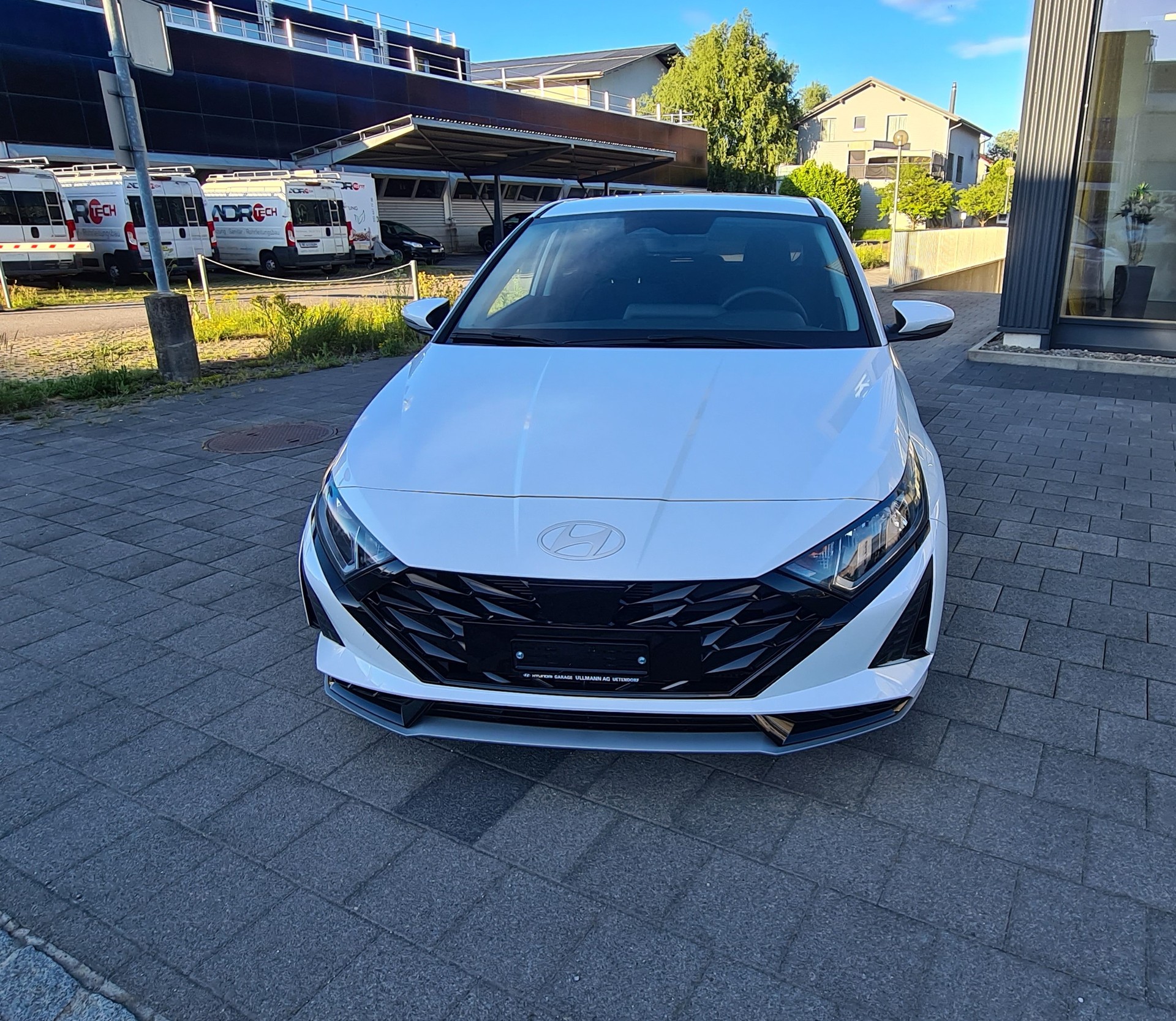 HYUNDAI i20 1.0 T-GDi Amplia DCT-image-1