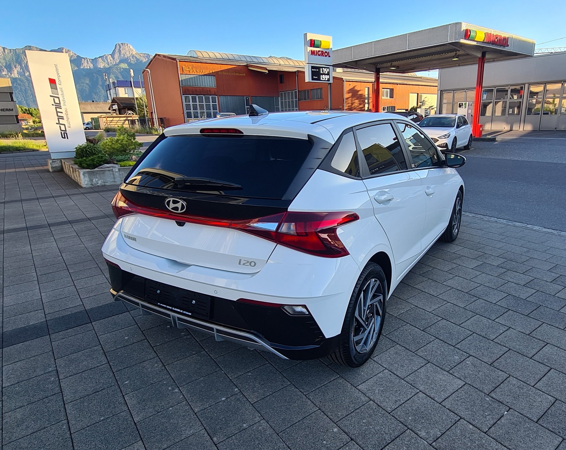 HYUNDAI i20 1.0 T-GDi Amplia DCT-image-5
