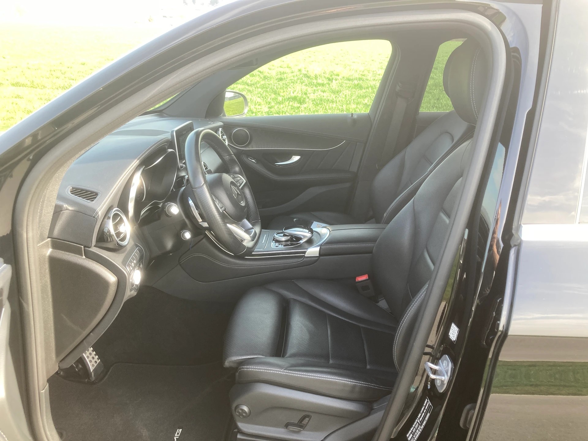 MERCEDES-BENZ GLC 350 e AMG Line 4Matic 7G-Tronic-image-8