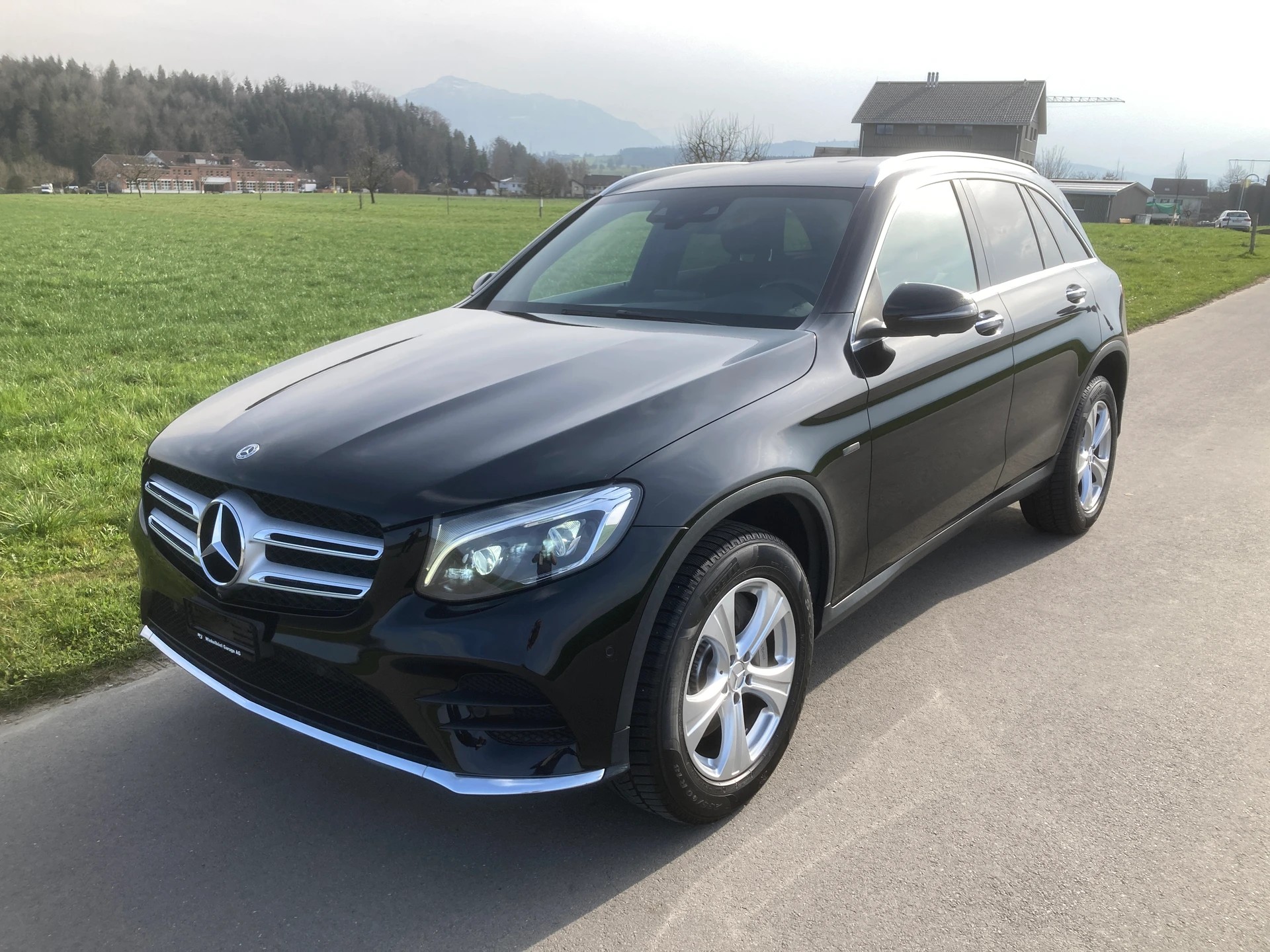 MERCEDES-BENZ GLC 350 e AMG Line 4Matic 7G-Tronic-image-0