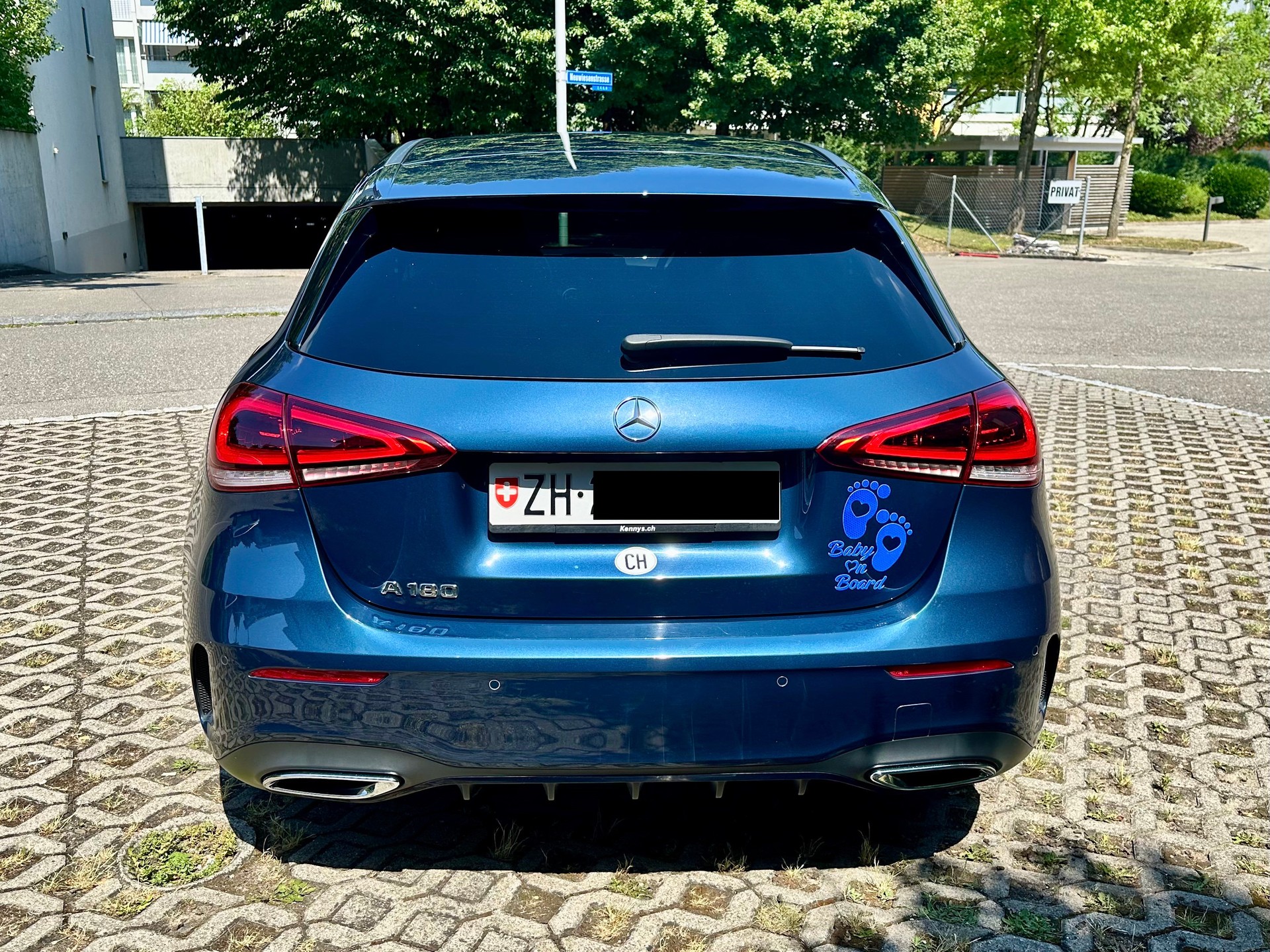 MERCEDES-BENZ A 180 Night Star AMG Line-image-3