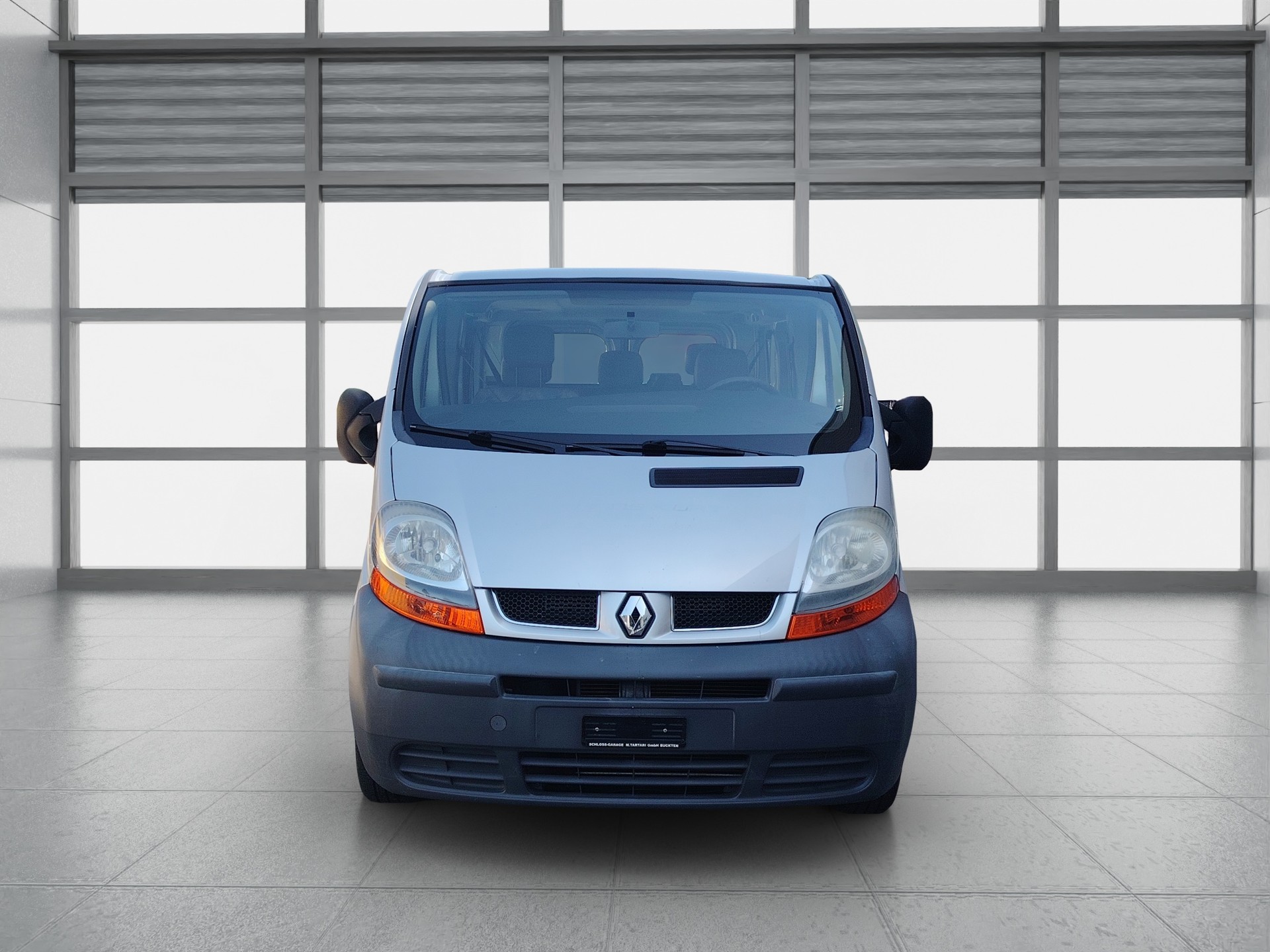RENAULT Trafic 1.9 dCi 100 2.7t-image-1