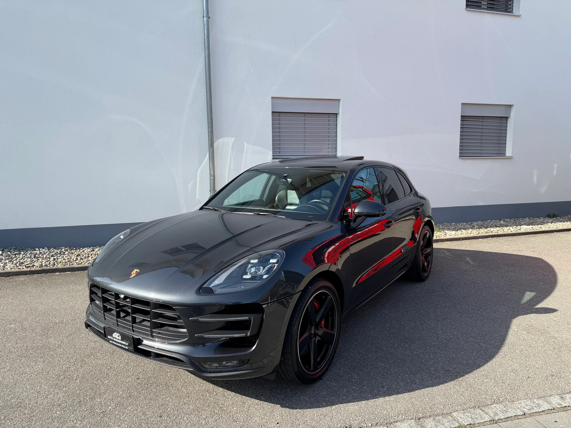 PORSCHE Macan Turbo Performance PDK-image-9
