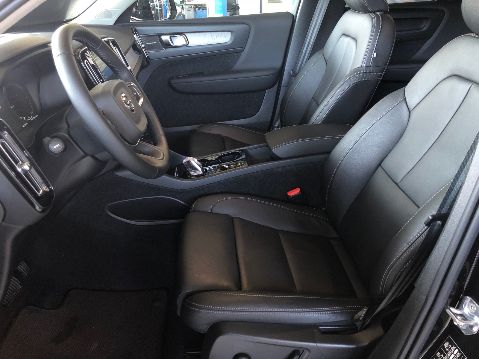 VOLVO XC40 1.5 T5 TE Inscription-image-7