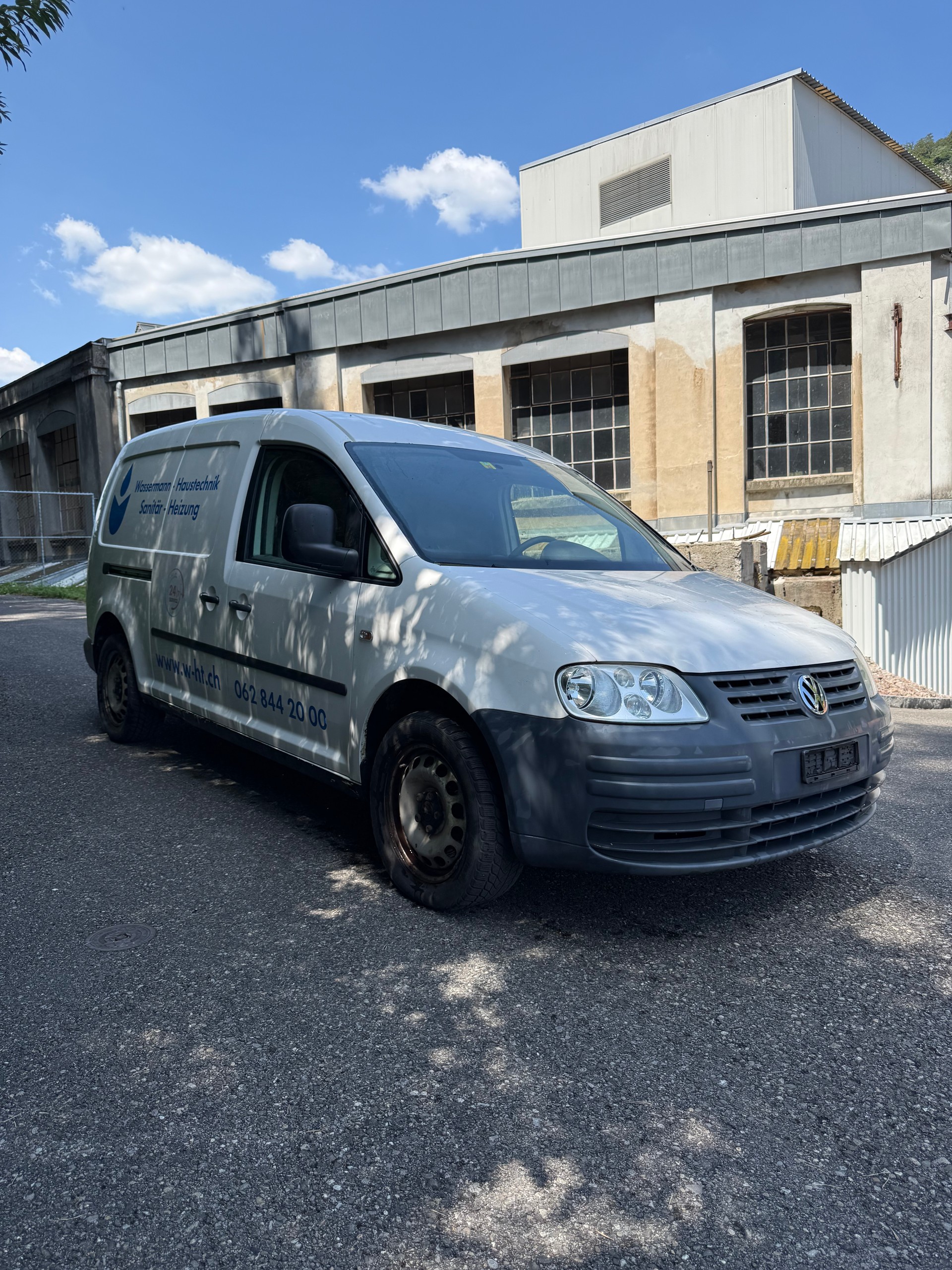 VW Caddy Maxi 2.0TDI-image-1