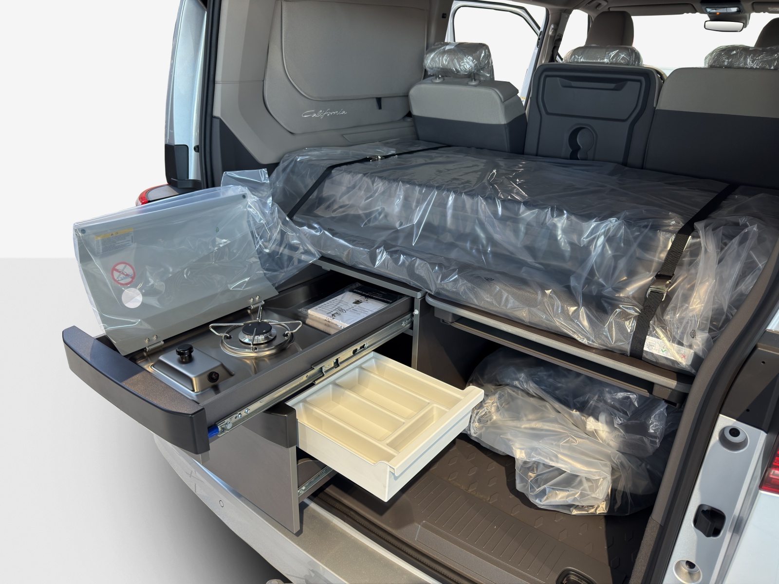 VW California 2.0 TDI Beach Camper Liberty-image-13