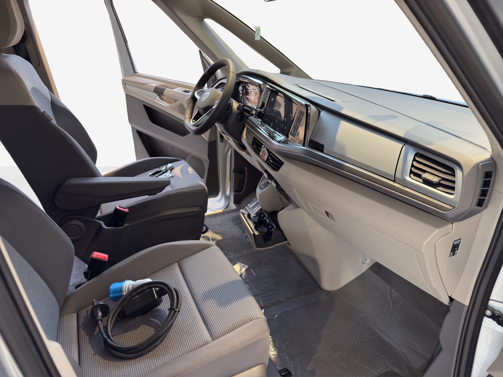 VW California 2.0 TDI Beach Camper Liberty-image-15