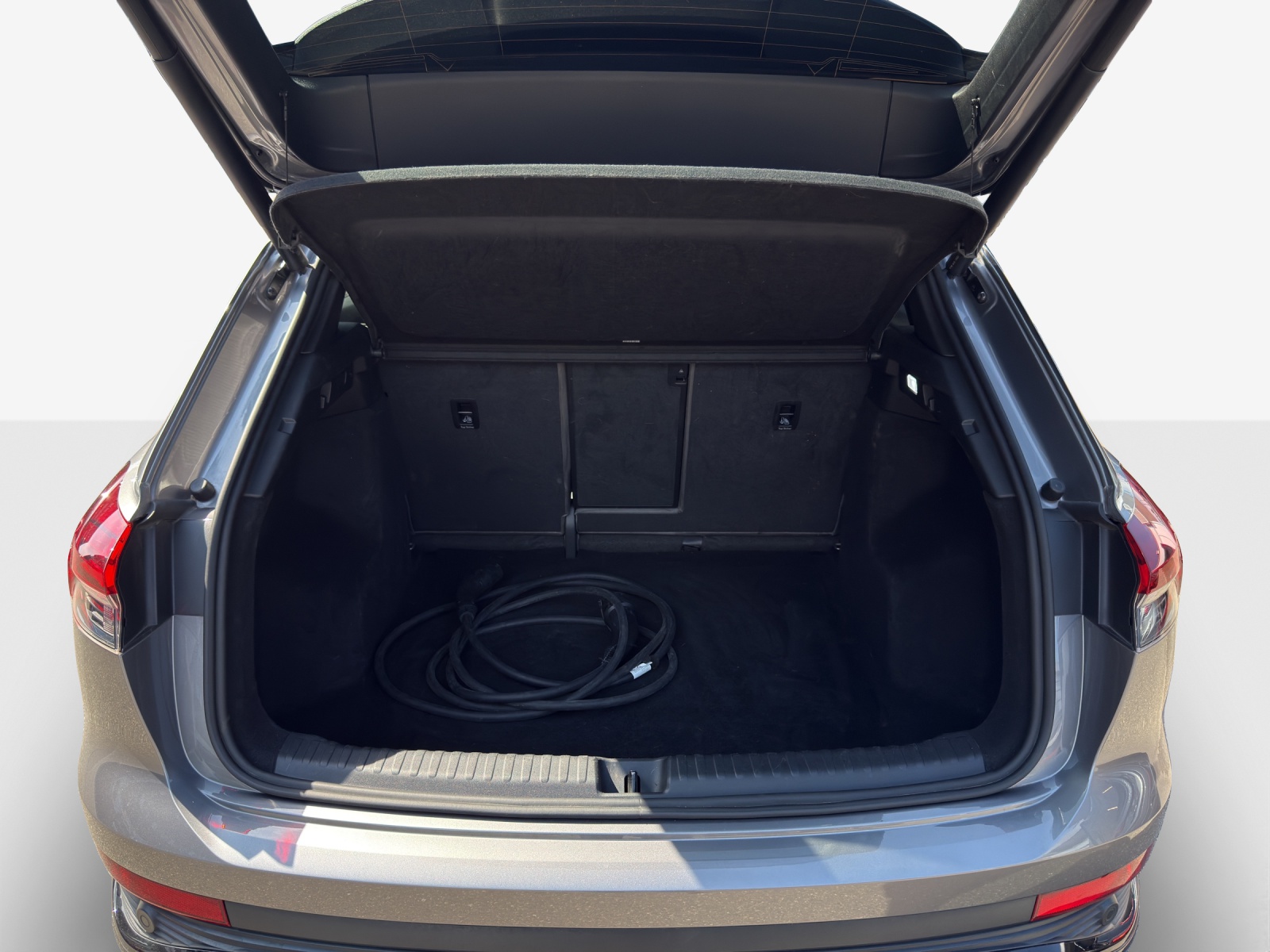 AUDI Q4 e-tron 40-image-13
