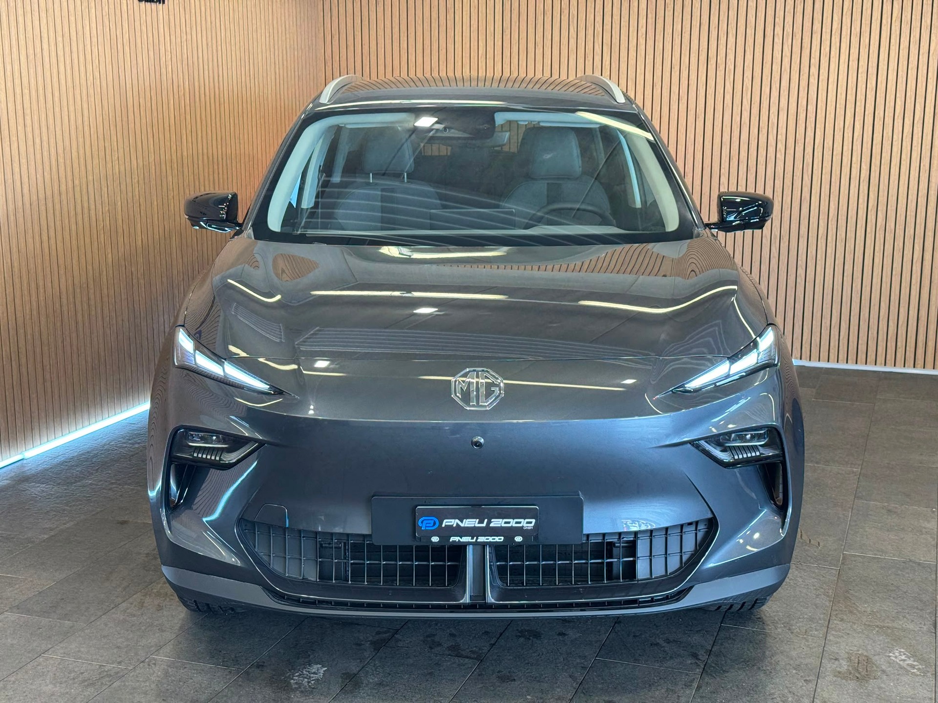 MG S5 EV 64kWh Luxury-image-2
