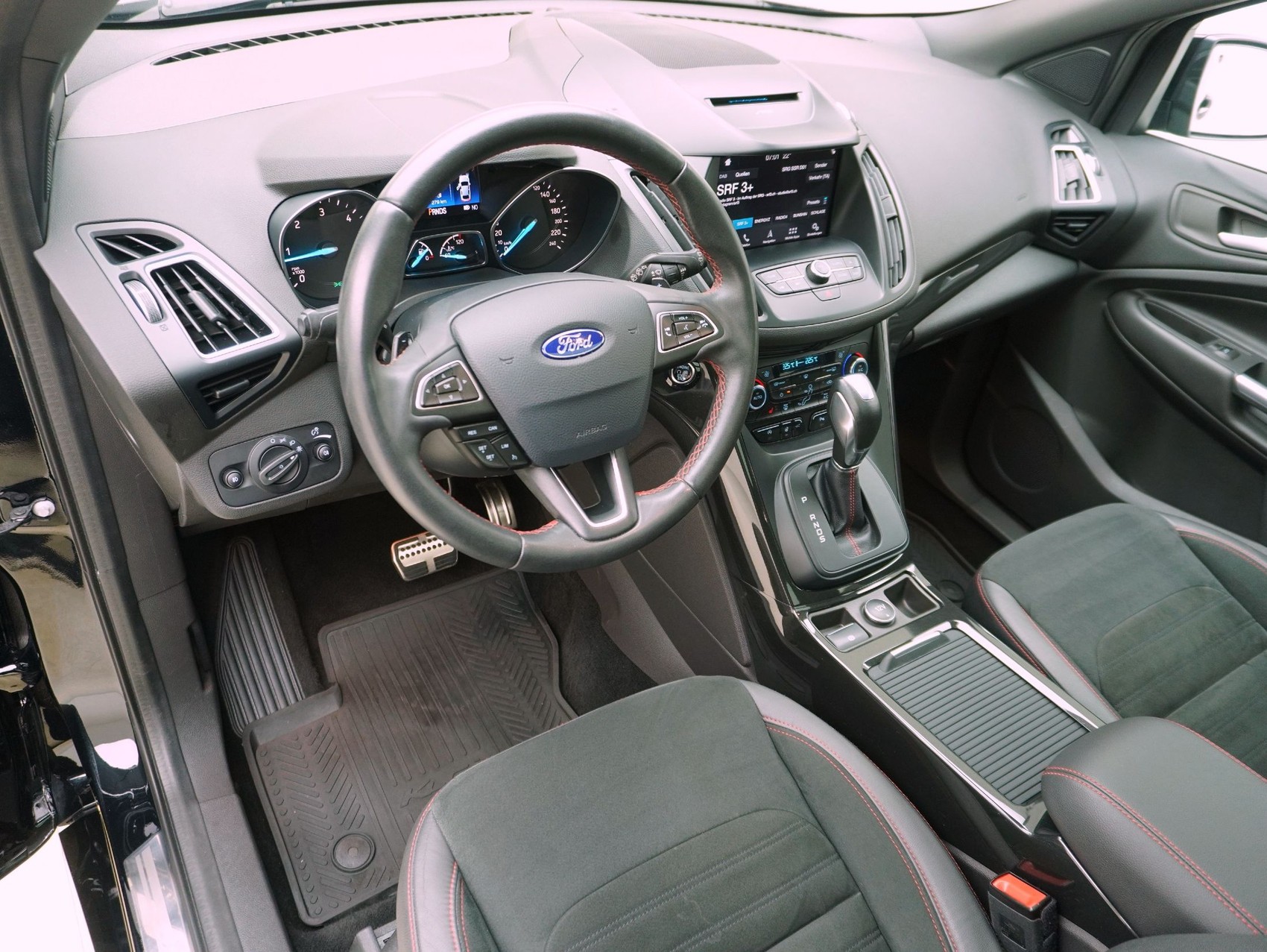 FORD Kuga 2.0 TDCi ST-Line 4WD-image-11
