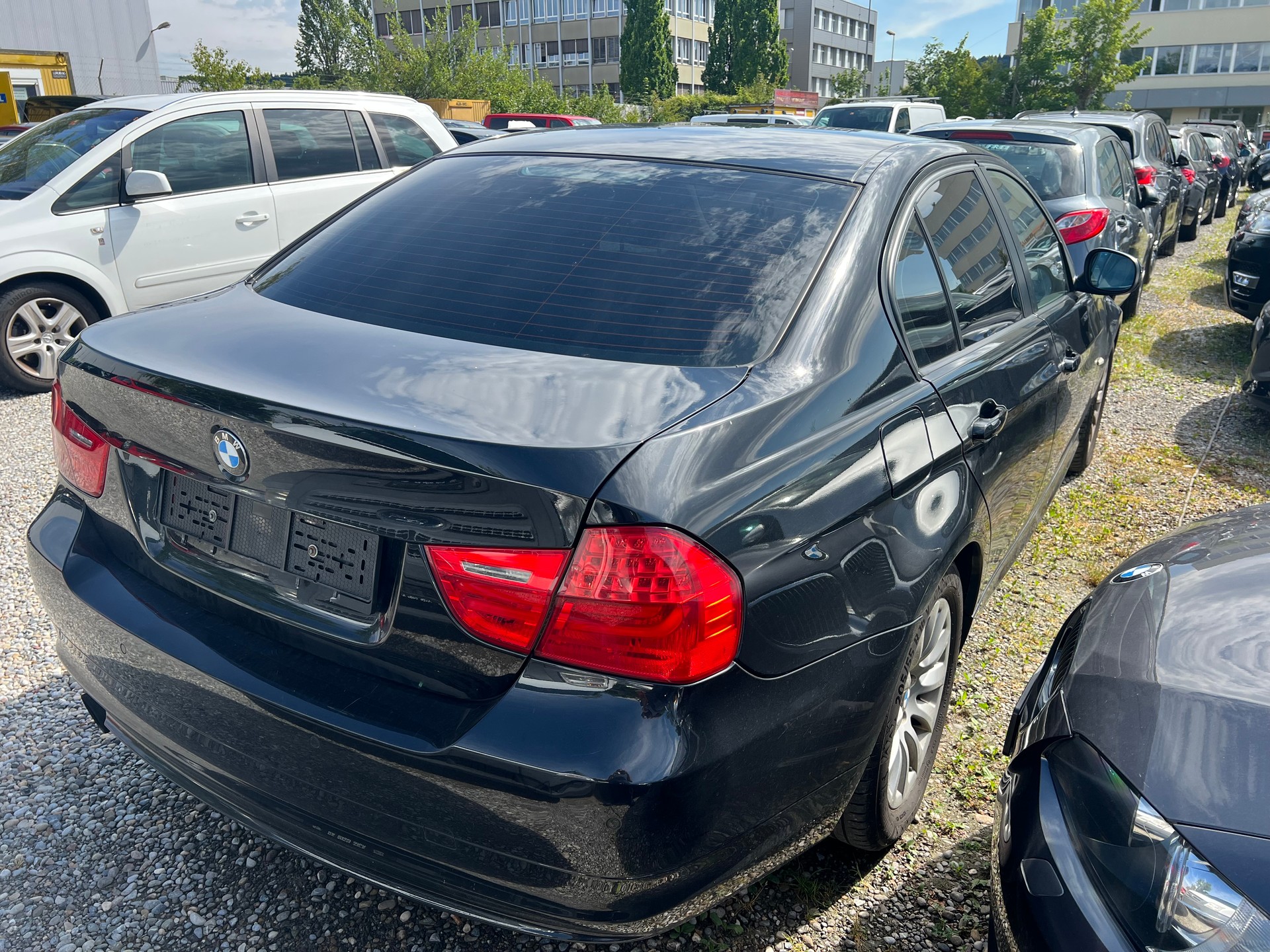 BMW 318i Steptronic-image-4