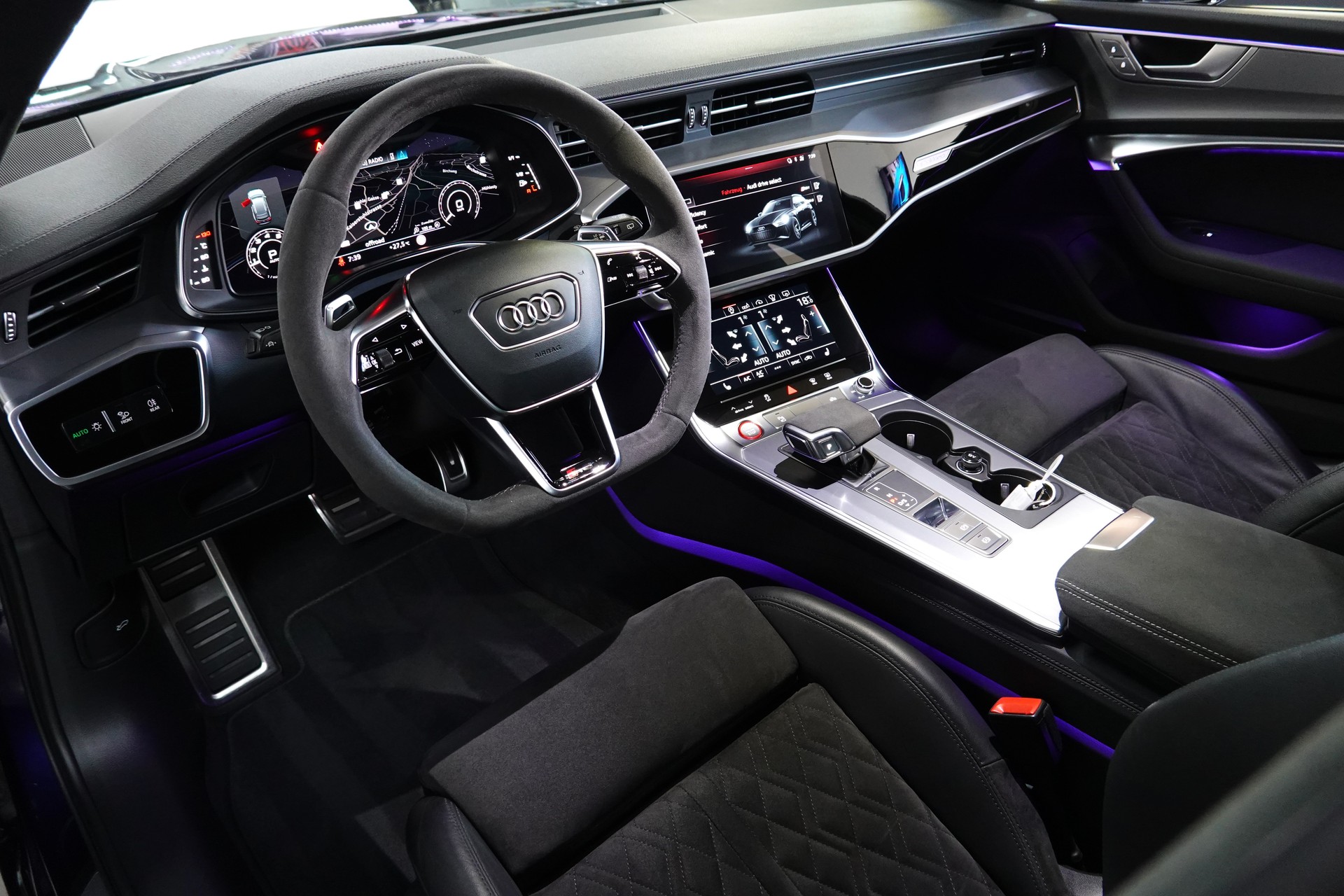 AUDI RS6 AVANT 4.0 TFSI V8 QUATTRO BLUE MET.-image-40