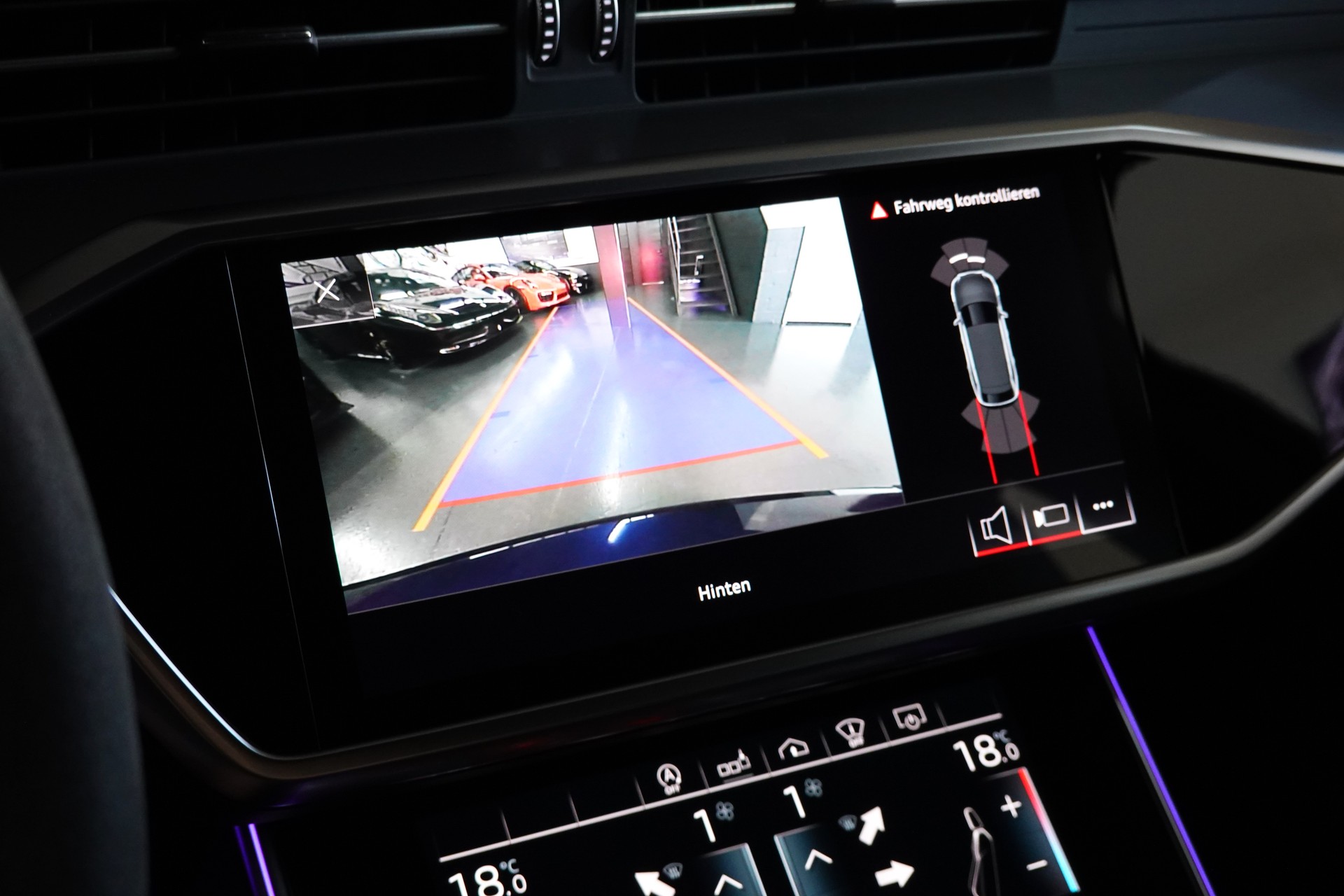 AUDI RS6 AVANT 4.0 TFSI V8 QUATTRO BLUE MET.-image-36