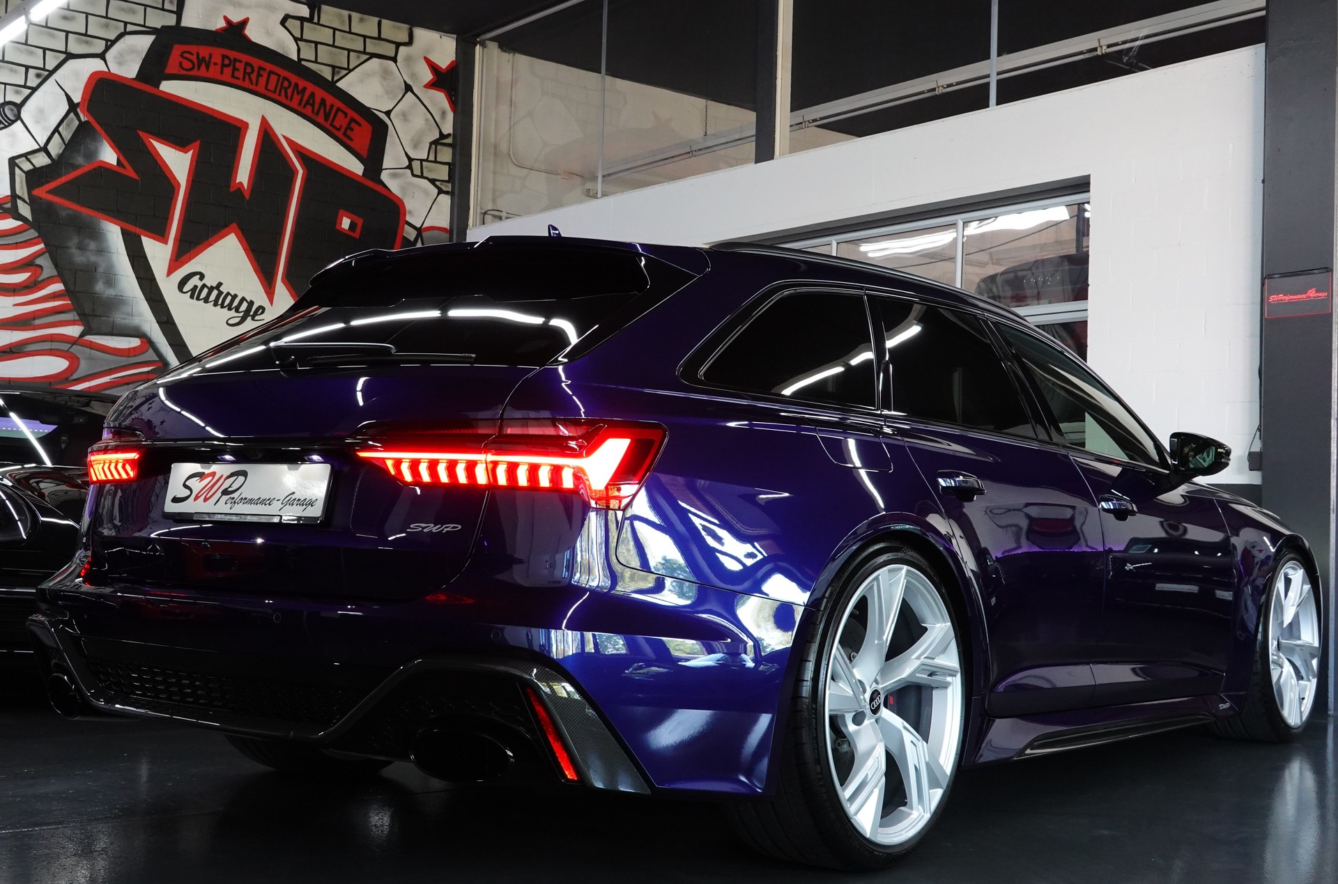 AUDI RS6 AVANT 4.0 TFSI V8 QUATTRO BLUE MET.-image-28