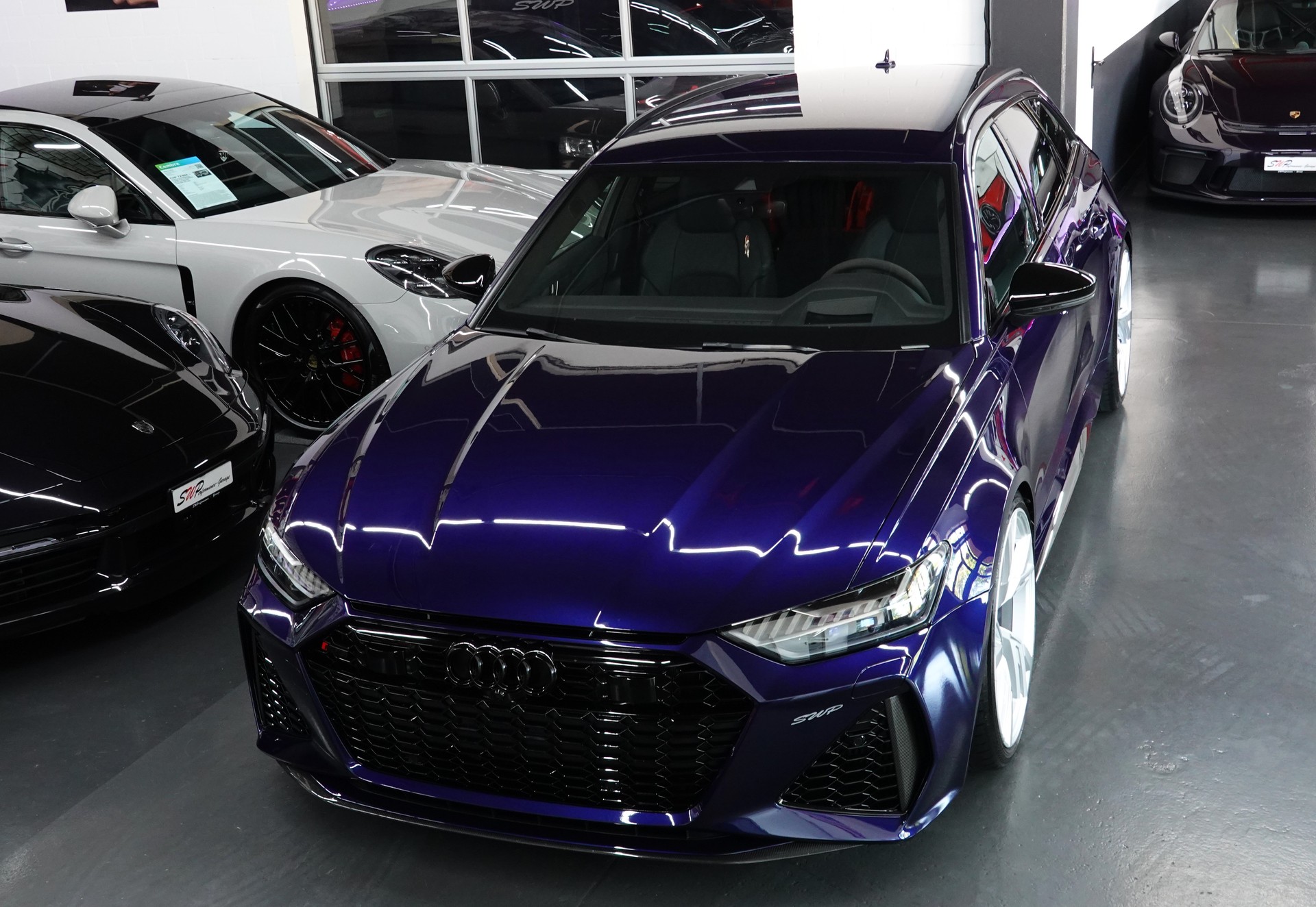 AUDI RS6 AVANT 4.0 TFSI V8 QUATTRO BLUE MET.-showroom-element-3