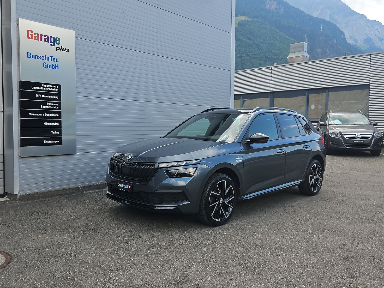 SKODA Kamiq 1.5 TSI Monte Carlo DSG-image-0