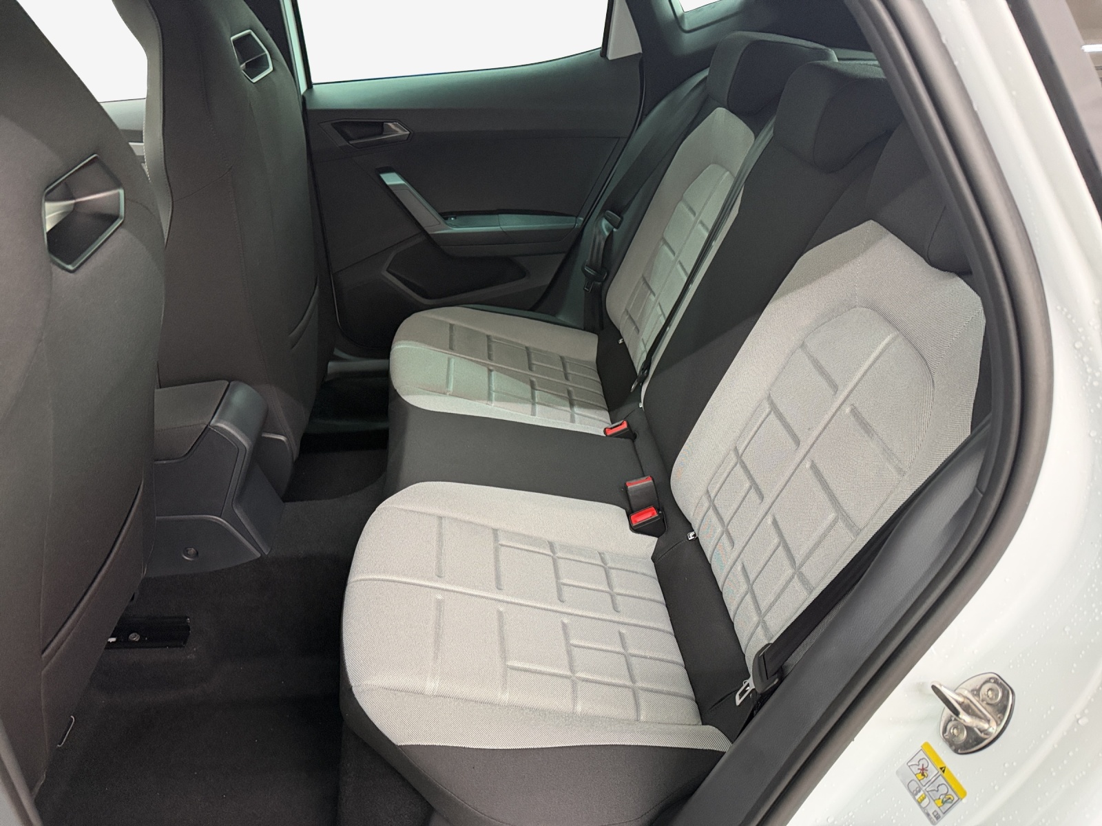 SEAT Ibiza 1.0 EcoTSI Move FR DSG-image-11