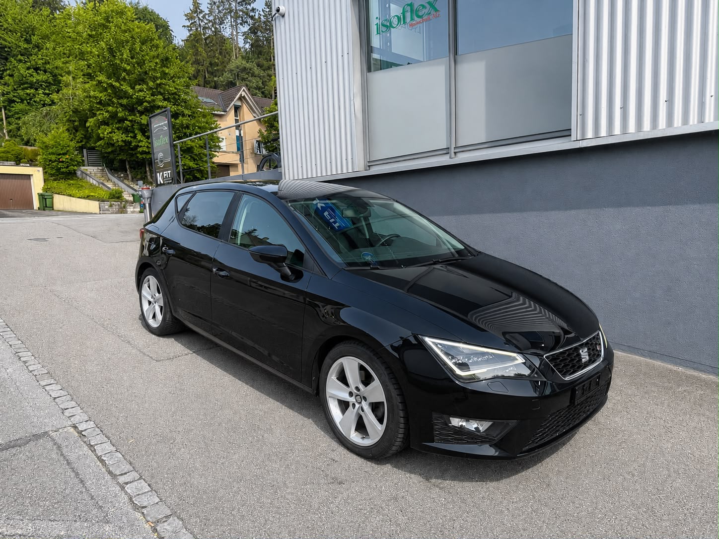 SEAT Leon 1.4 TSI FR-image-0