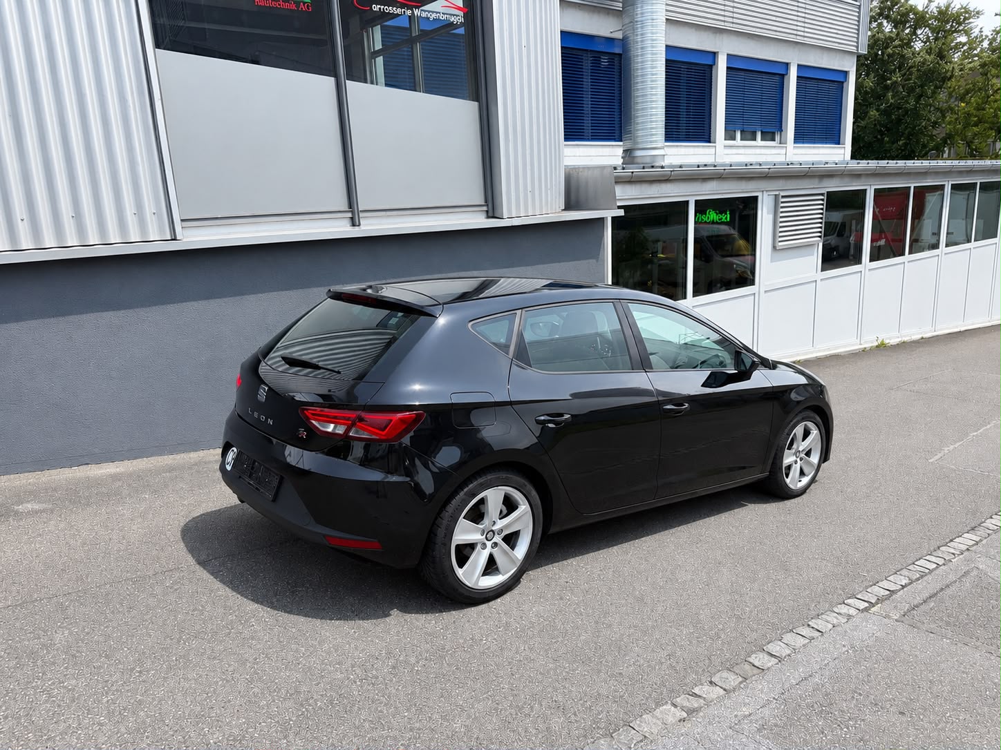 SEAT Leon 1.4 TSI FR-image-1