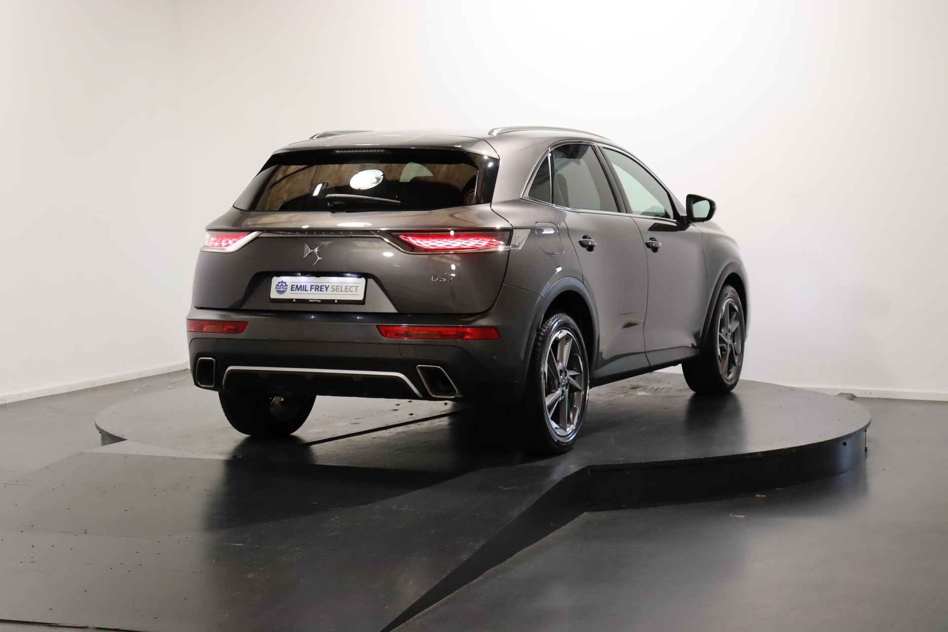 DS AUTOMOBILES 7 Crossback 1.6 PureTech 225 Rivoli-image-2