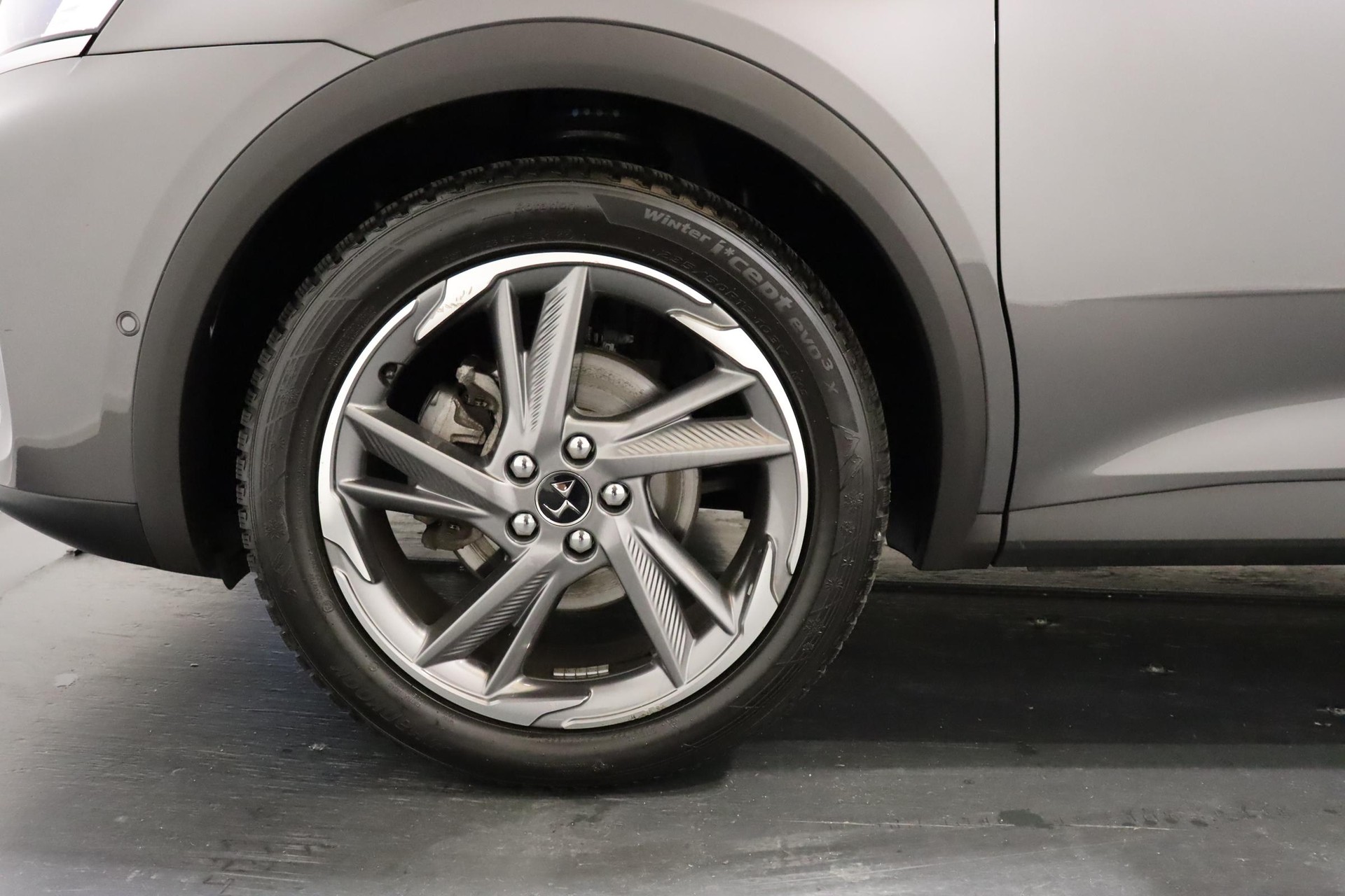 DS AUTOMOBILES 7 Crossback 1.6 PureTech 225 Rivoli-image-10