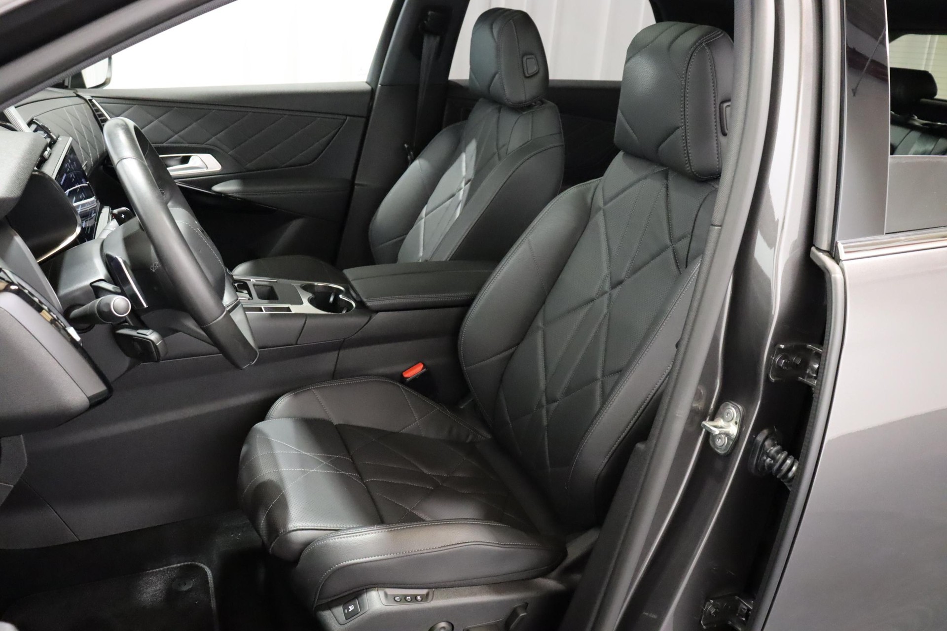 DS AUTOMOBILES 7 Crossback 1.6 PureTech 225 Rivoli-image-3
