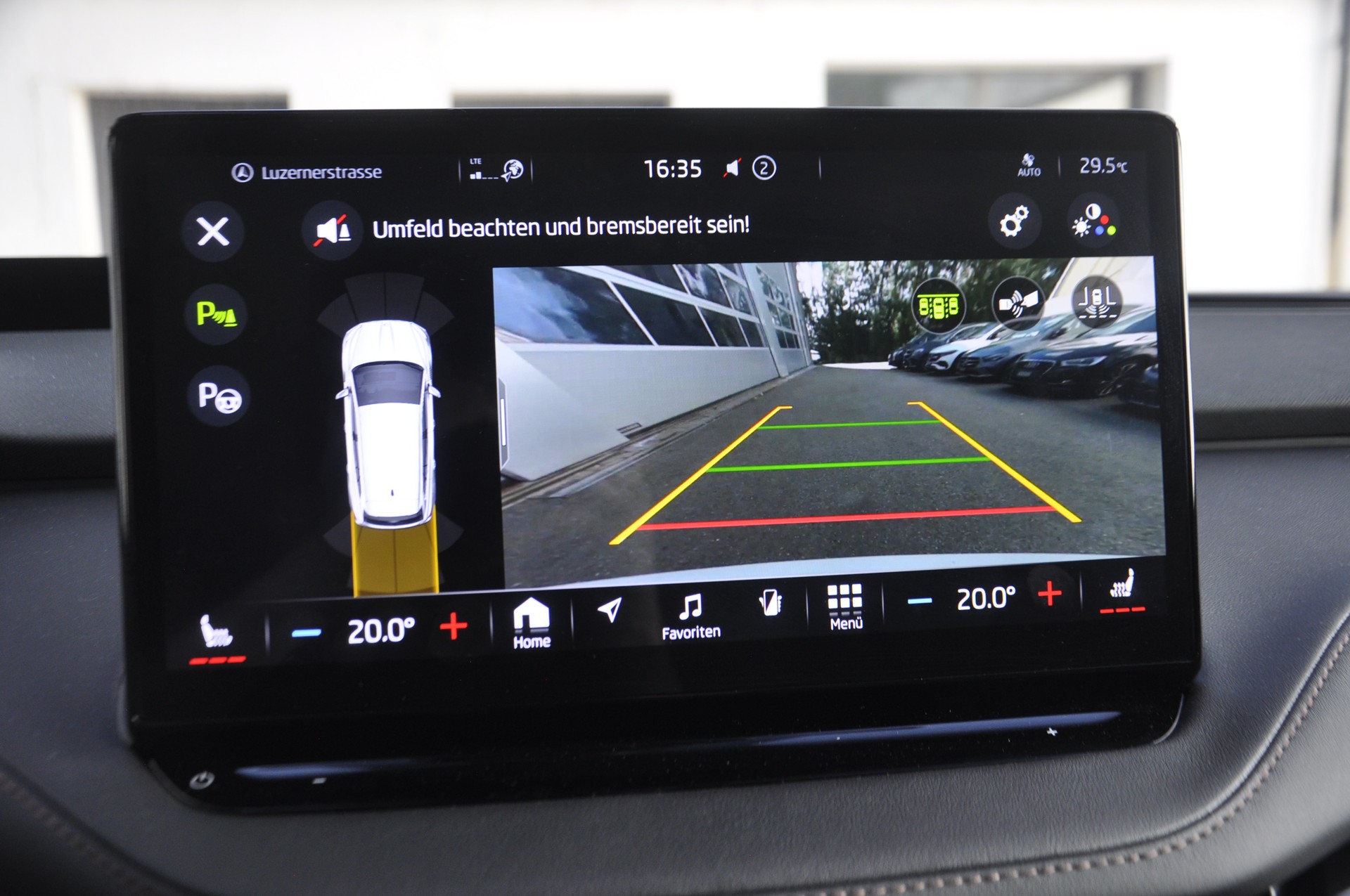 SKODA Enyaq iV 80 Ultra I Anhängerkupplung I Panorama-Glasdach-image-9