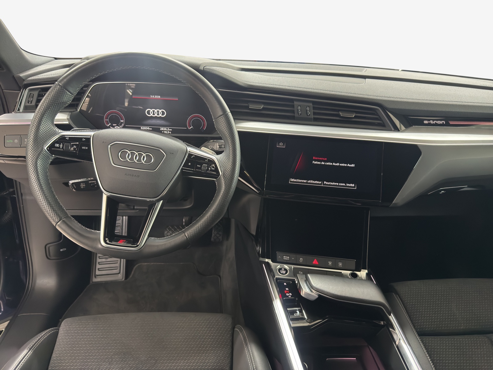 AUDI e-tron 55 Sportback S Line Black Edition quattro-image-8