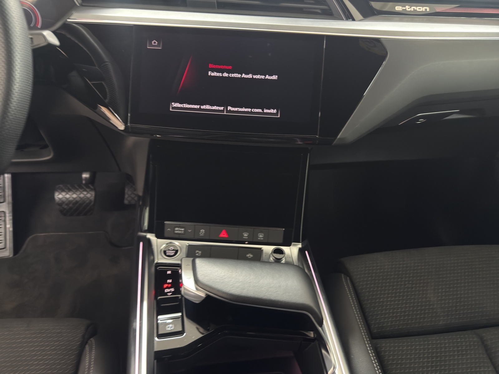 AUDI e-tron 55 Sportback S Line Black Edition quattro-image-10