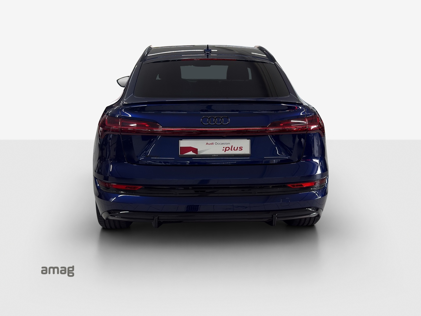 AUDI e-tron 55 Sportback S Line Black Edition quattro-image-3