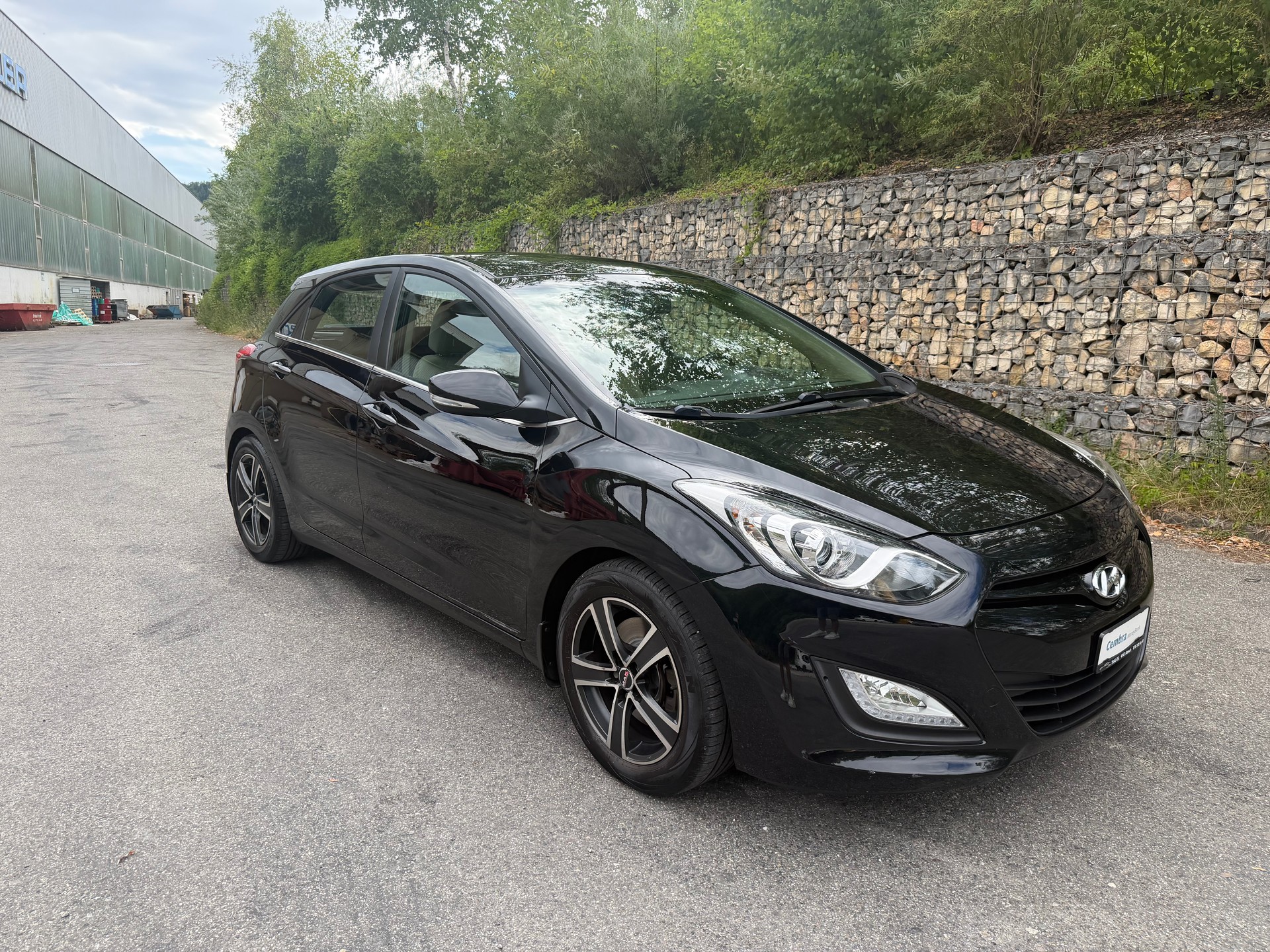 HYUNDAI i30 1.6 GDI Style Automatic-image-0