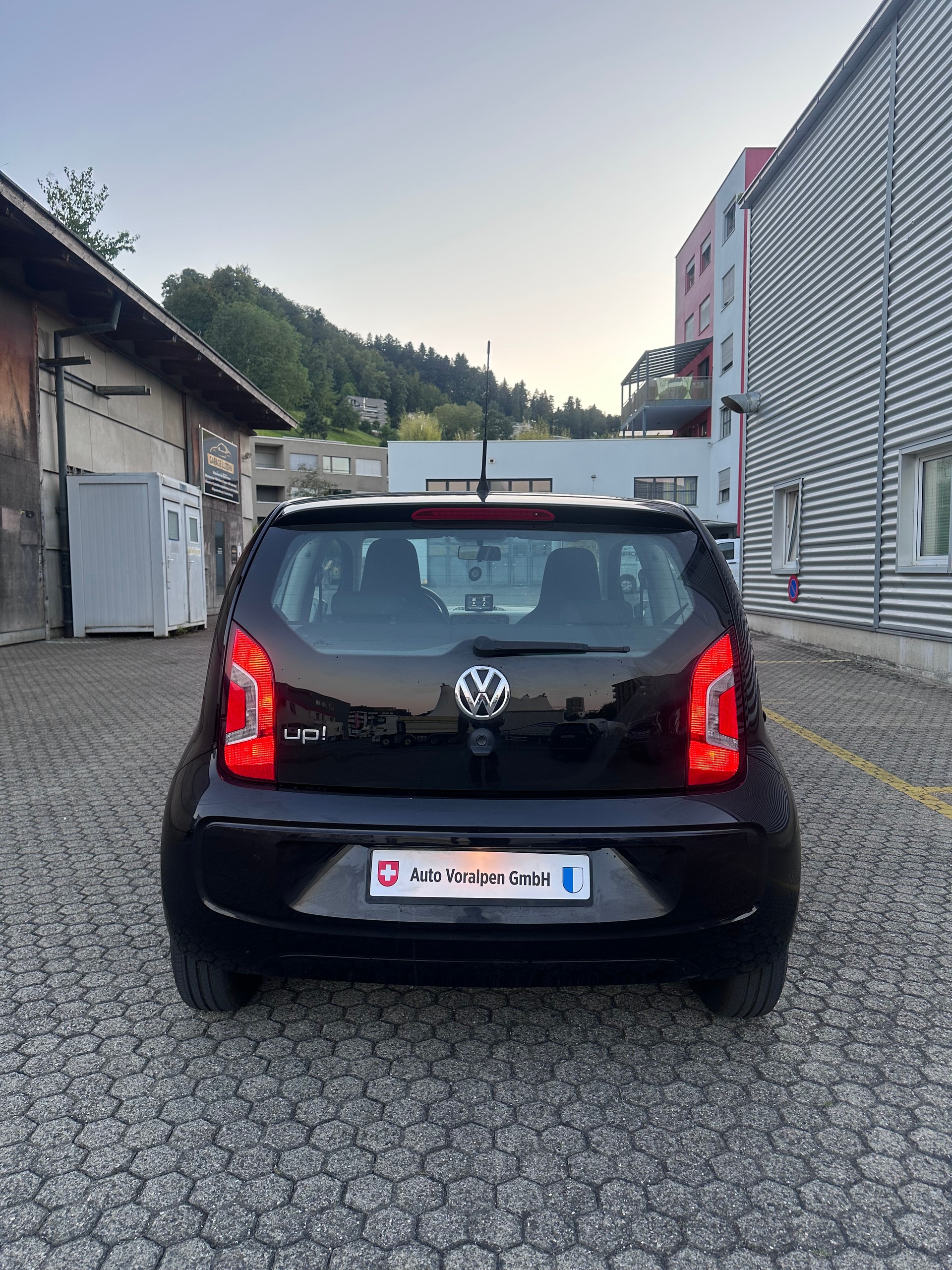 VW Up 1.0 move up, Navigation, Bluetooth, 8 Fach Komplett Räder, Frisch ab MFK 14.4.2026-image-5