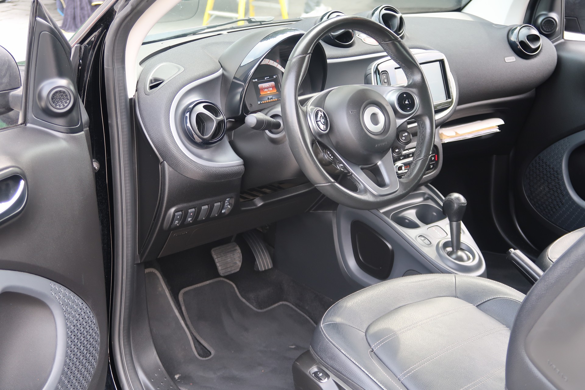 SMART fortwo prime twinmatic-image-8