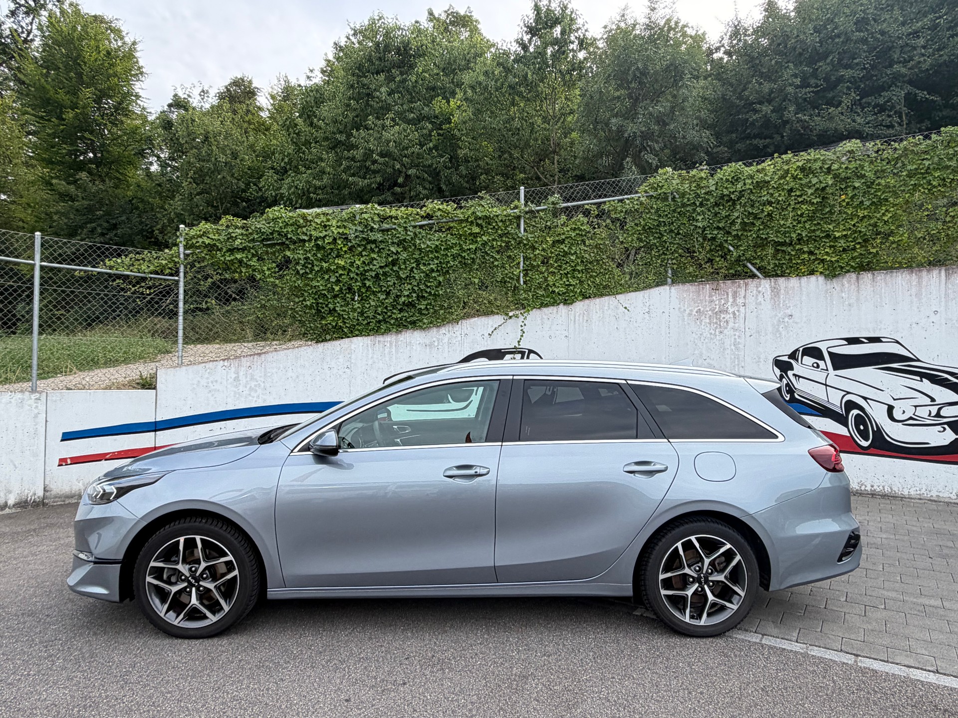 KIA Ceed Sportswagon 1.5 T-GDi ULTIMATE MHEV Power DCT-image-1