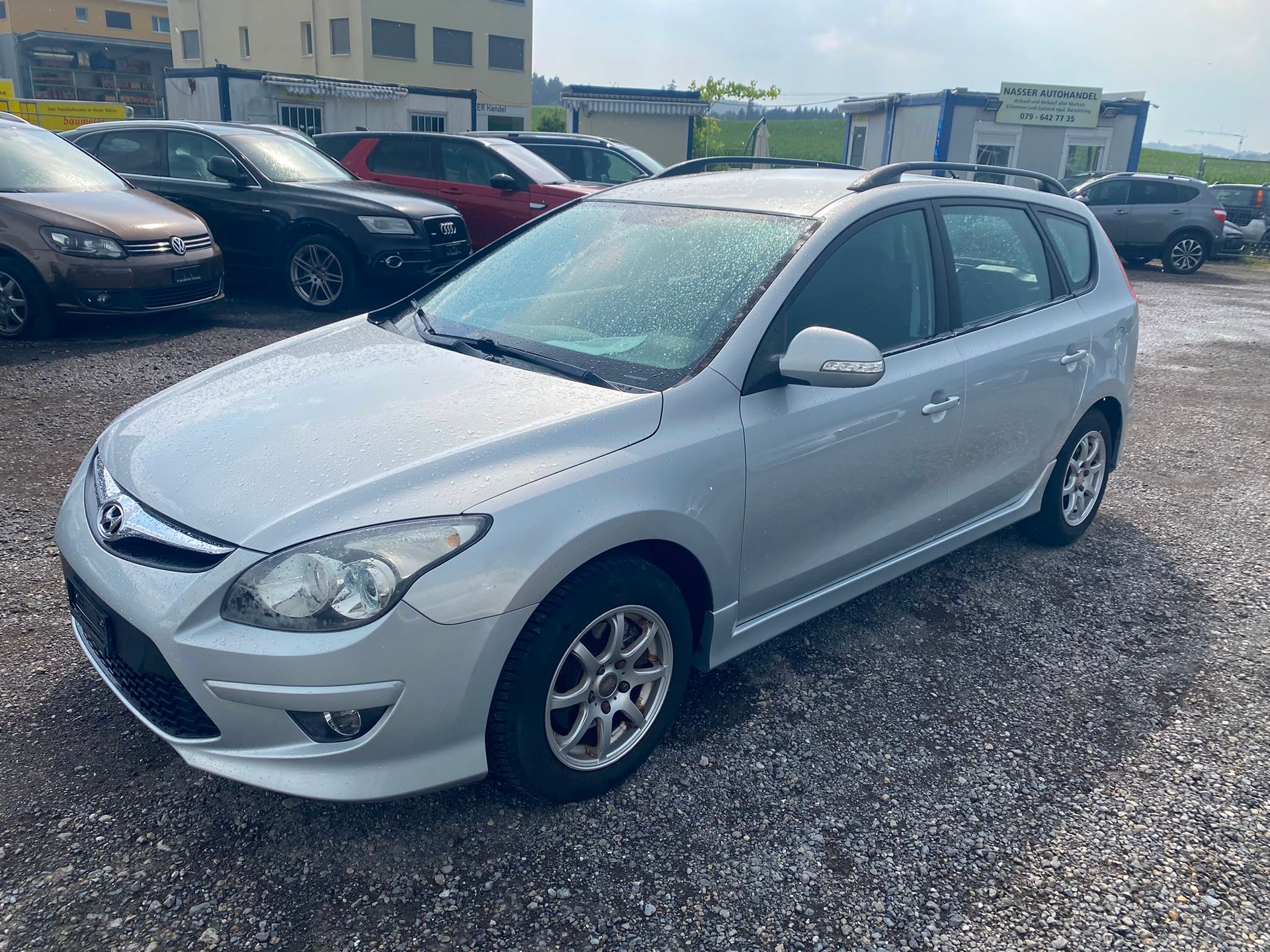 HYUNDAI i30 Wagon 1.6 Swiss Plus Edition-image-1